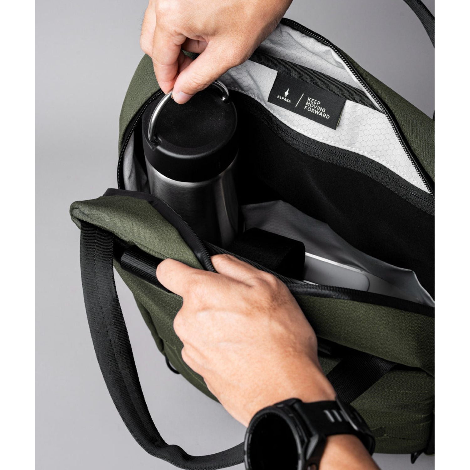 ALPAKA Bravo Totepack Axoflux 300D (Army Green)