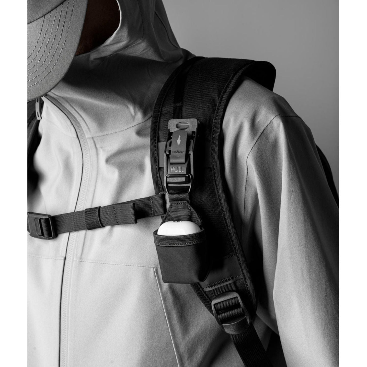 ALPAKA Hub Earbuds Pouch (Black)