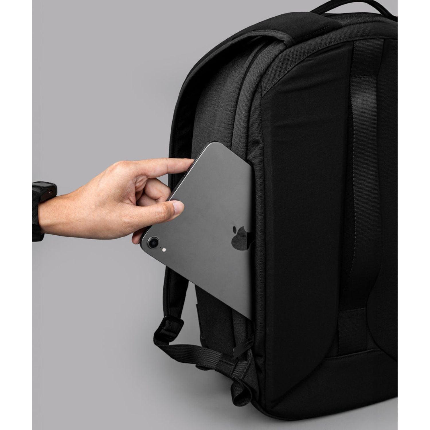 ALPAKA Metro Backpack Pro Axoflux 600D (Black)