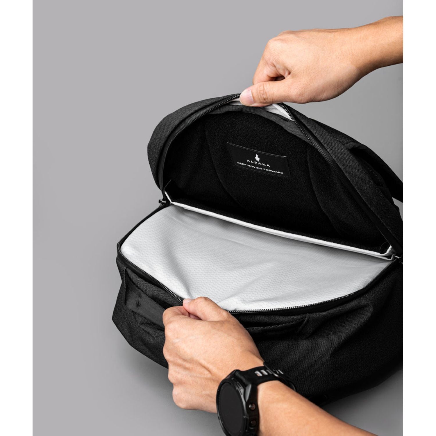 ALPAKA Metro Backpack Pro Axoflux 600D (Black)