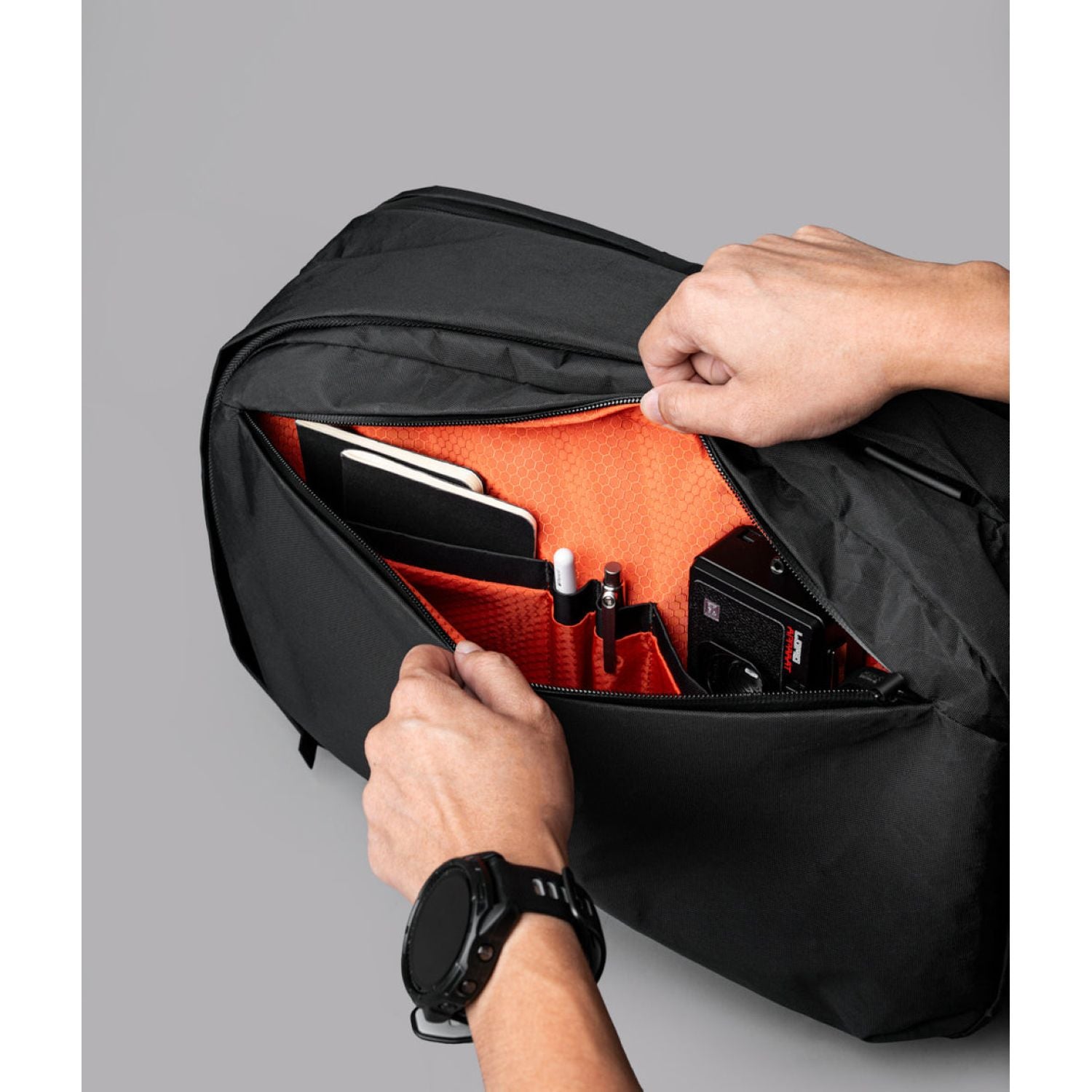 ALPAKA Metro Backpack Pro X-Pac VX42 (Black)