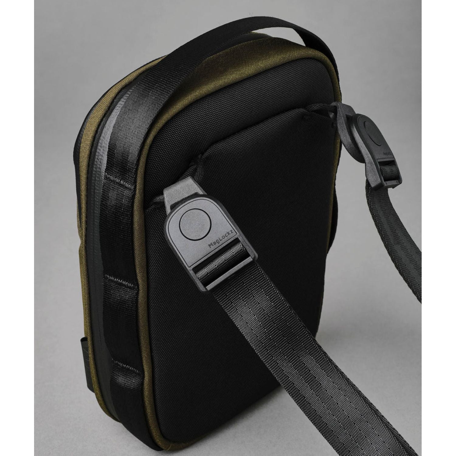 ALPAKA Metro Sling V2 Axoflux 300D (Army Green)