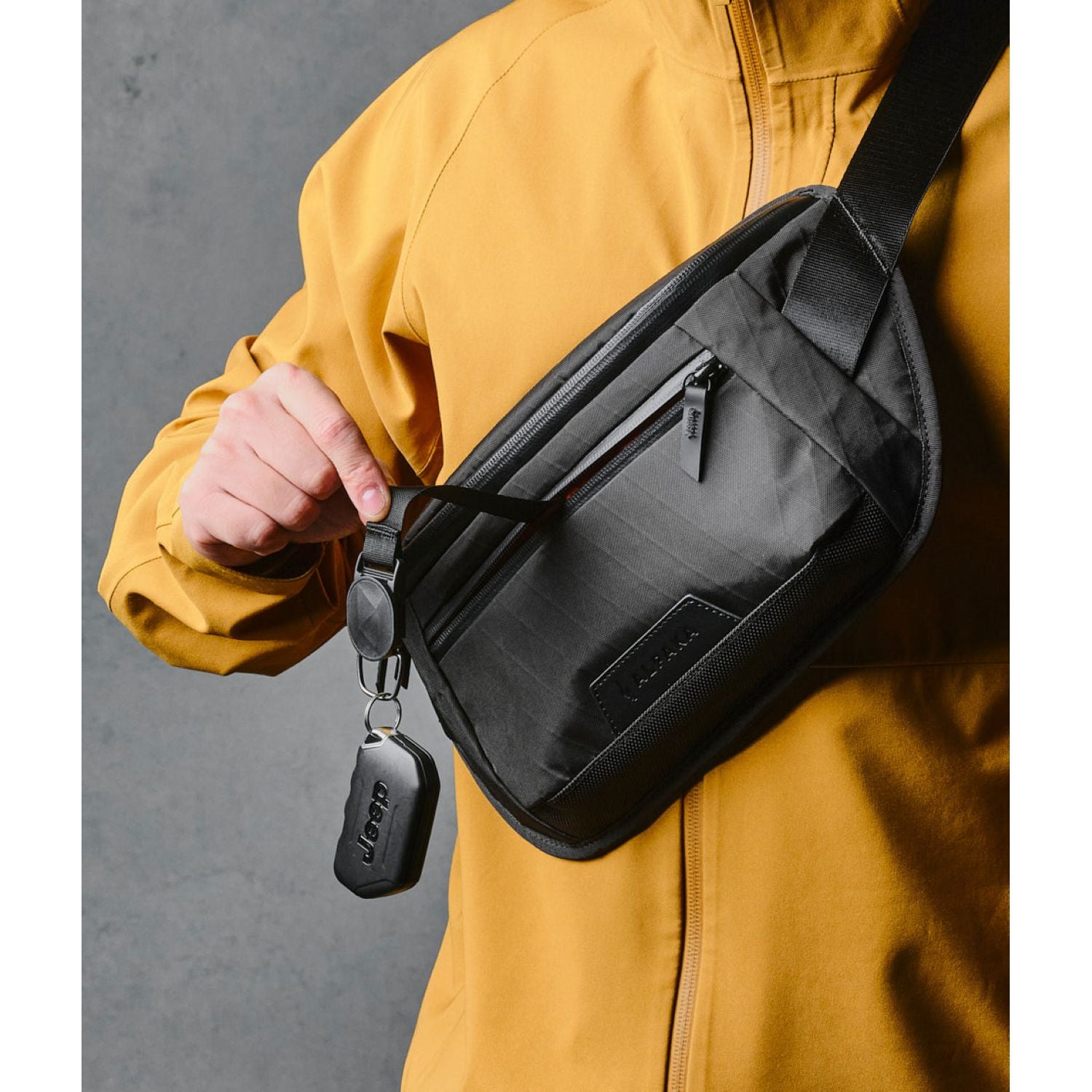 ALPAKA Bravo Sling Mini V2 VX42 (Black)