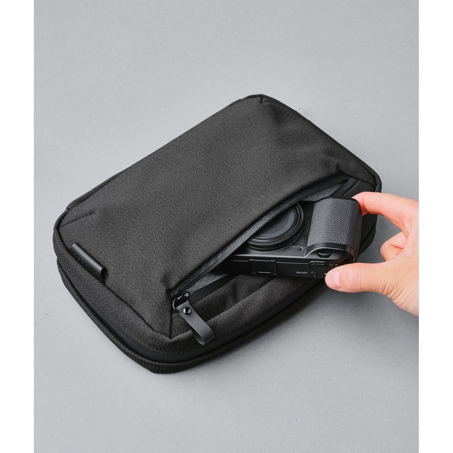ALPAKA Elements Tech Case 600D (Black)