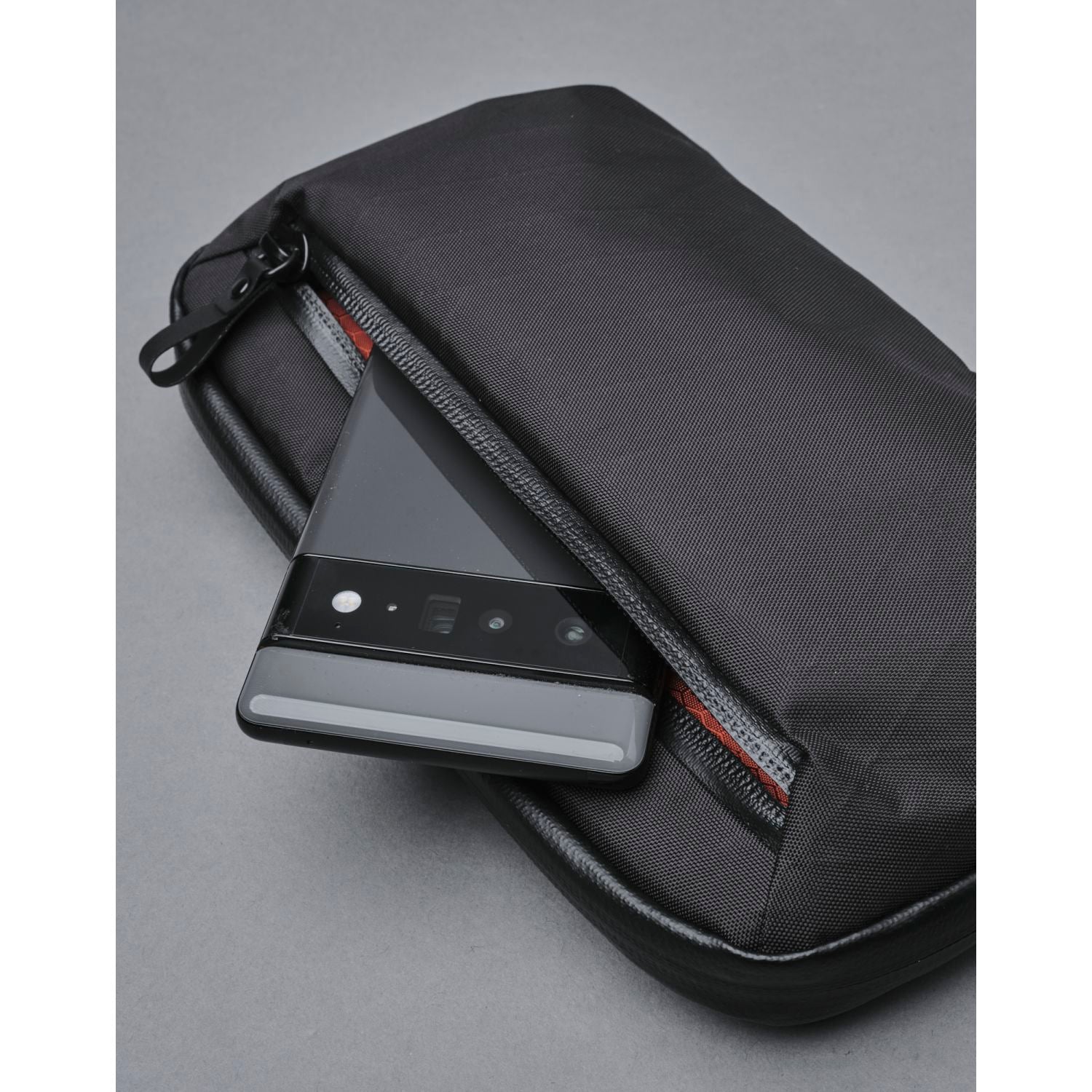 ALPAKA Elements Tech Case Mini X-Pac VX42 (Black)