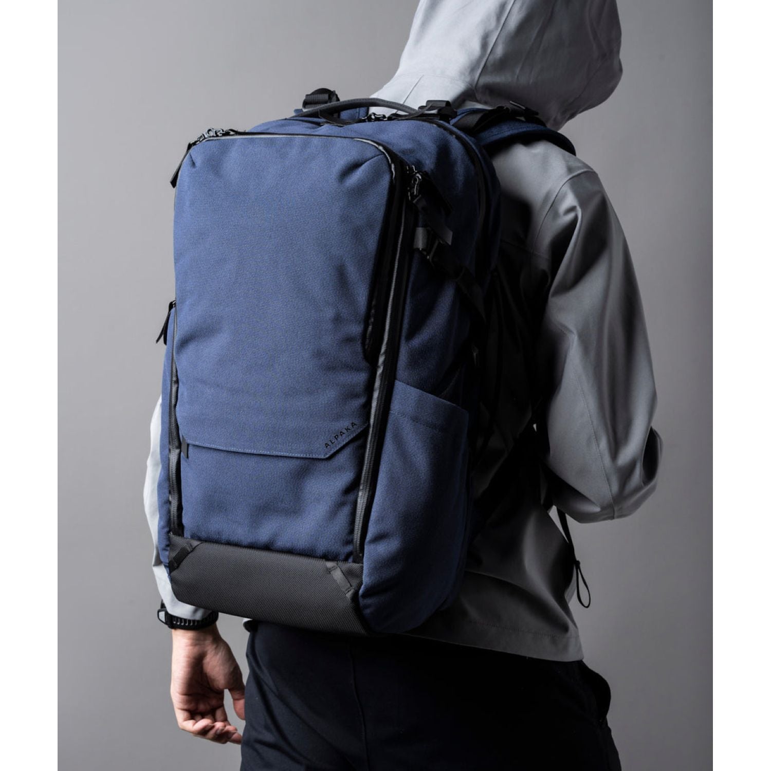 ALPAKA Elements Travel (35L) Axoflux 600D Backpack + Removable Waist Strap (Blue)