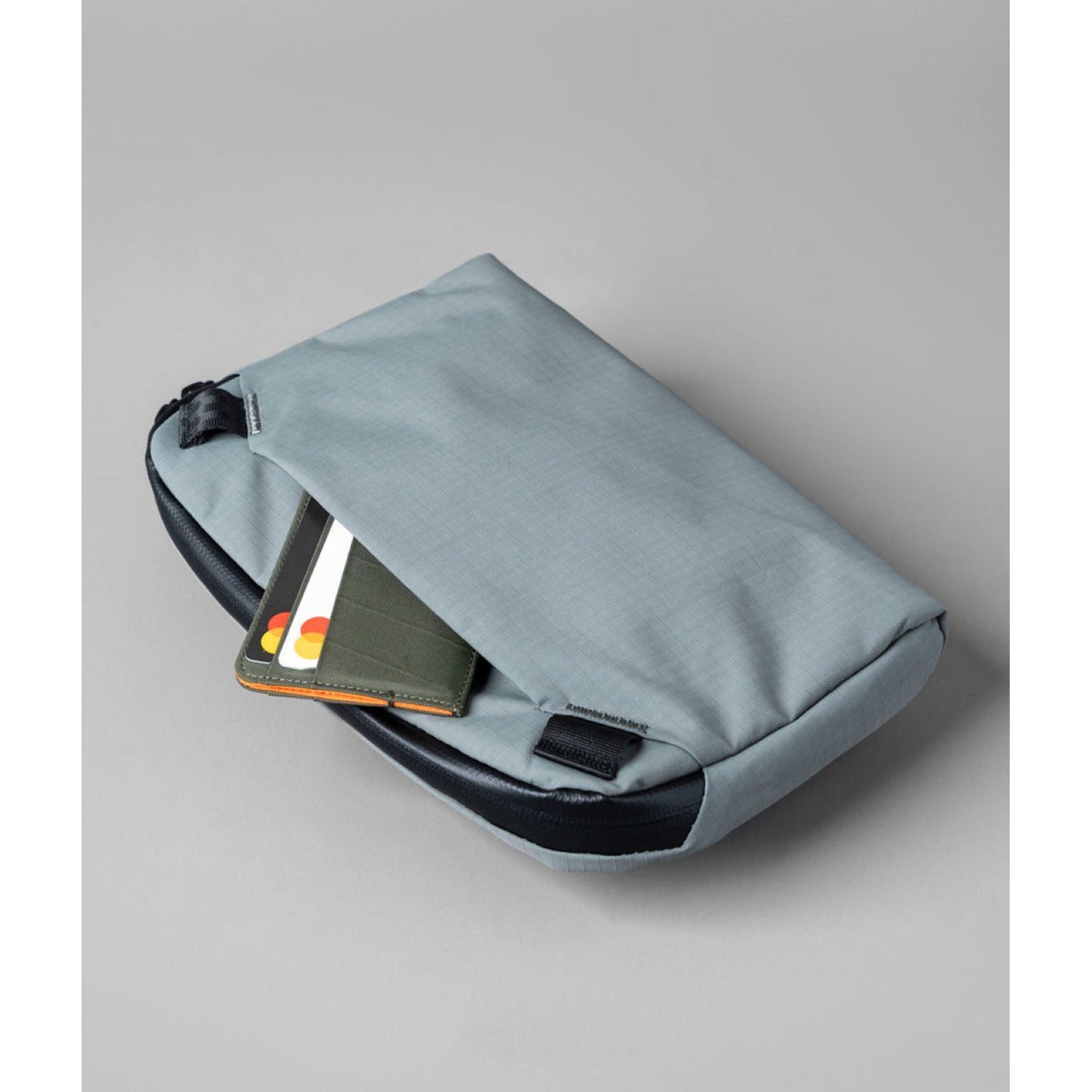 ALPAKA Flight Sling Axoflux 200D (Grey)