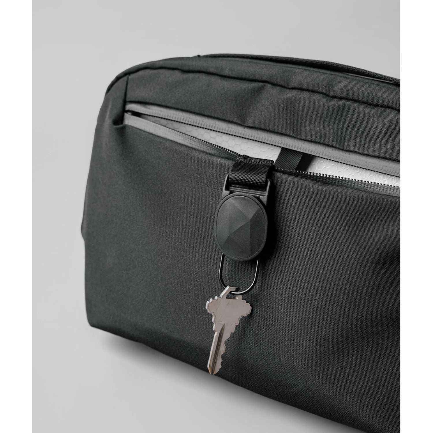 ALPAKA Go Sling Mini V2 Axoflux 300D (Black)