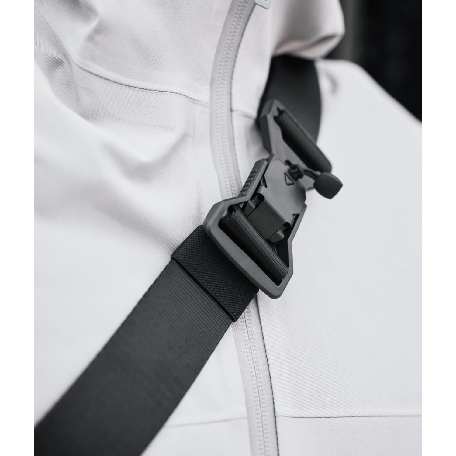 ALPAKA Go Sling Mini V2 Axoflux 300D (Black)