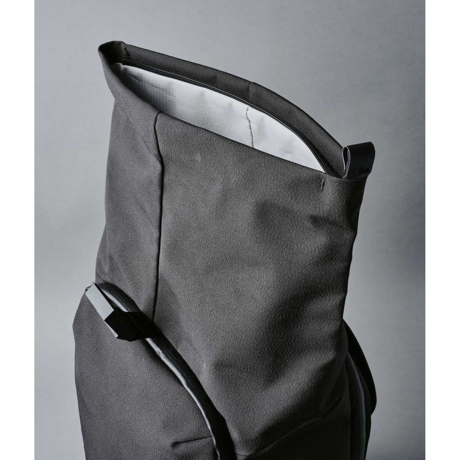 ALPAKA Shift Pack V2 Axoflux 600D (Black)
