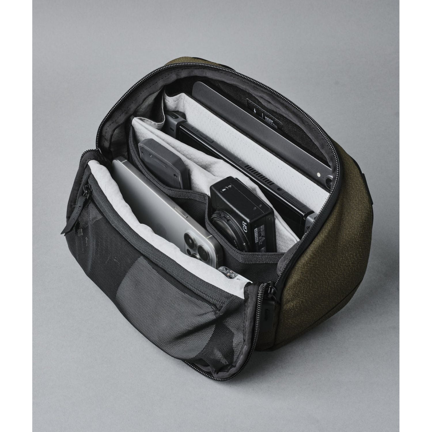 ALPAKA Vertex Pouch Axoflux 600D (Army Green)