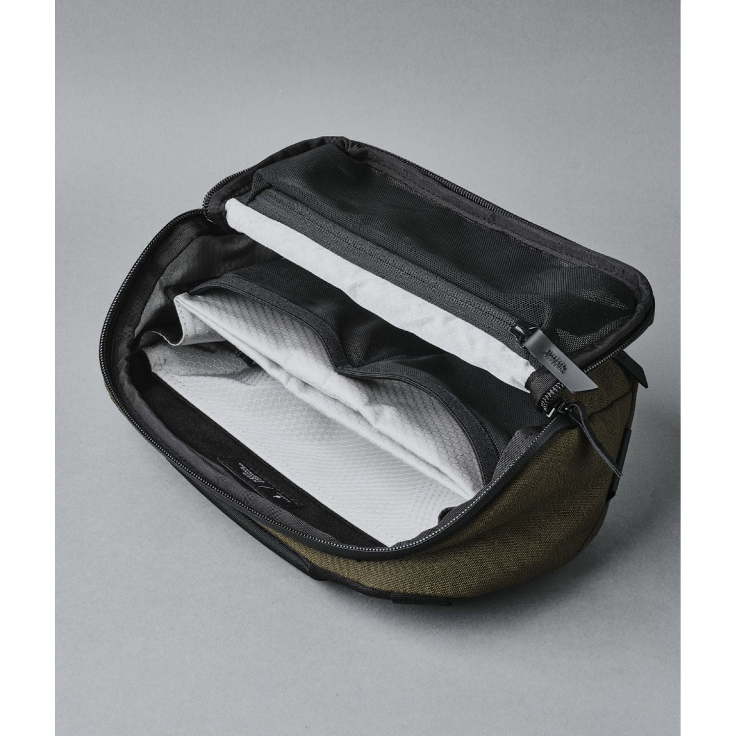 ALPAKA Vertex Pouch Axoflux 600D (Army Green)