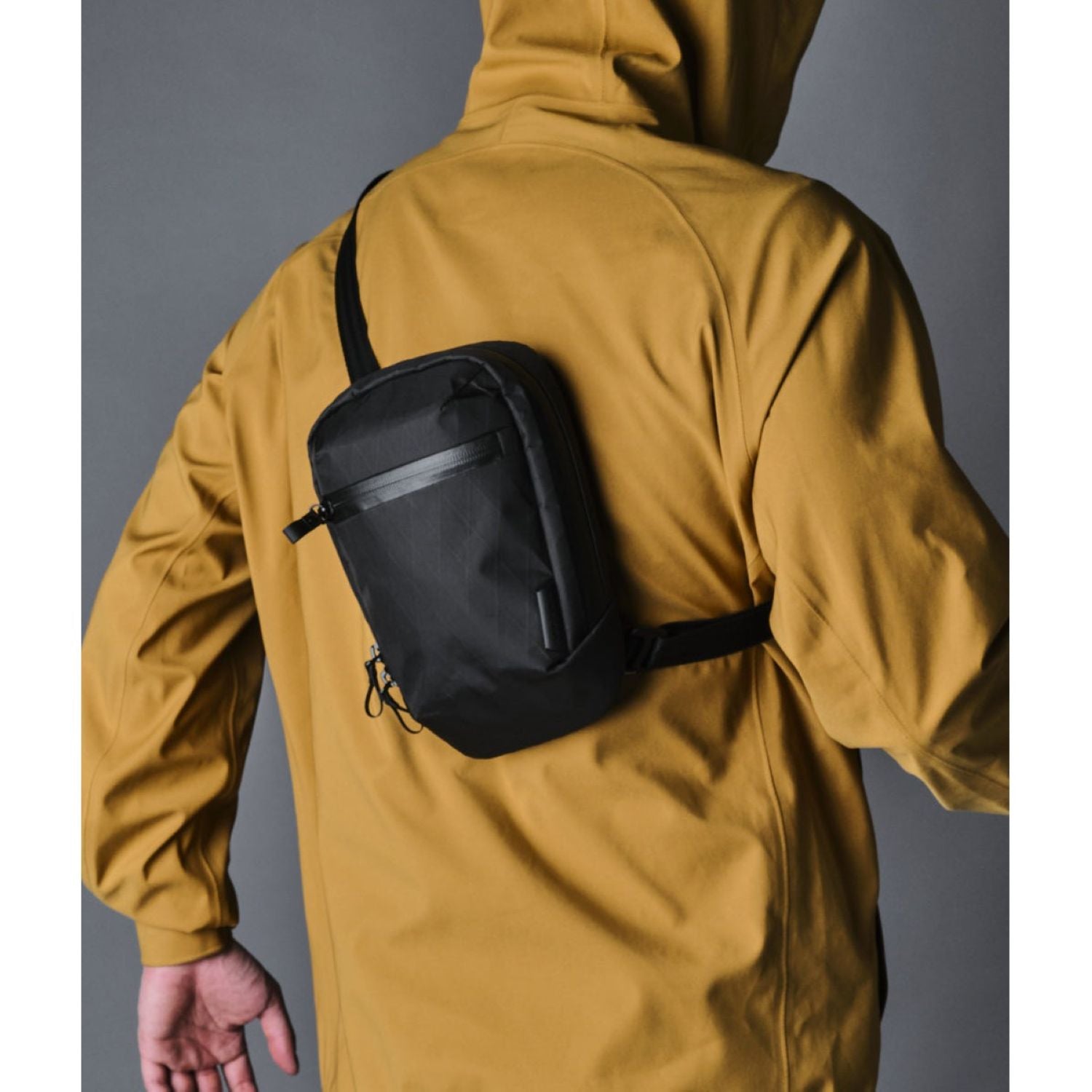 ALPAKA Vertical Sling X-Pac VX21 (Black)