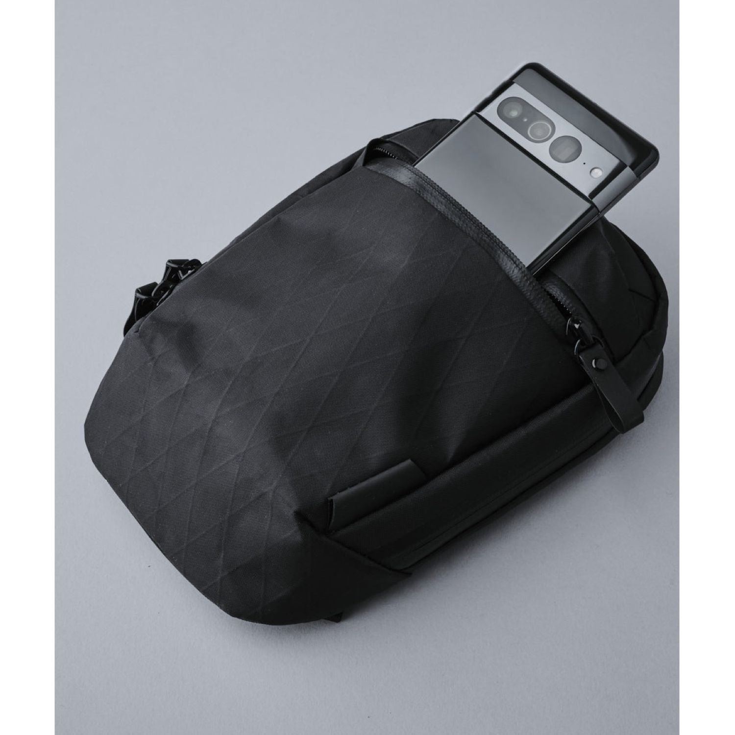 ALPAKA Vertical Sling X-Pac VX21 (Black)