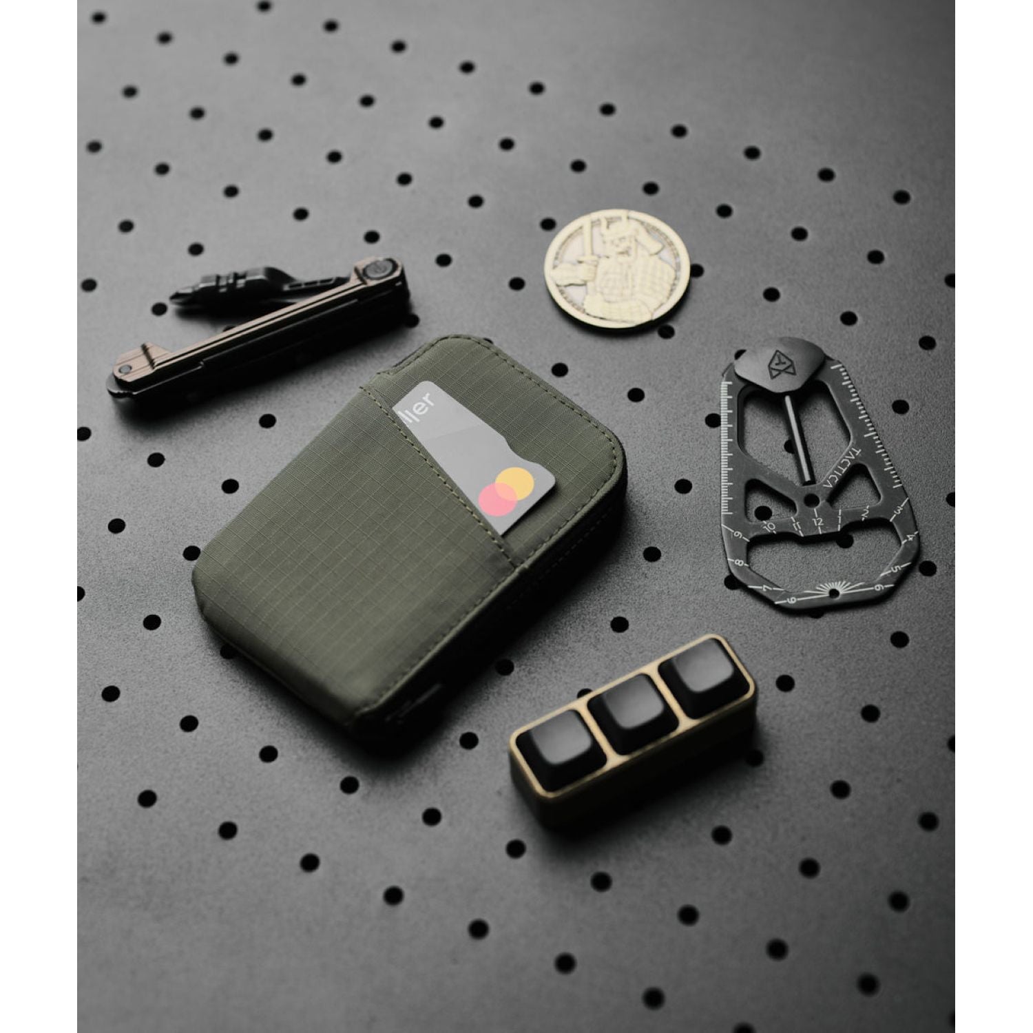 ALPAKA Zip Card Pouch 200D (Green)