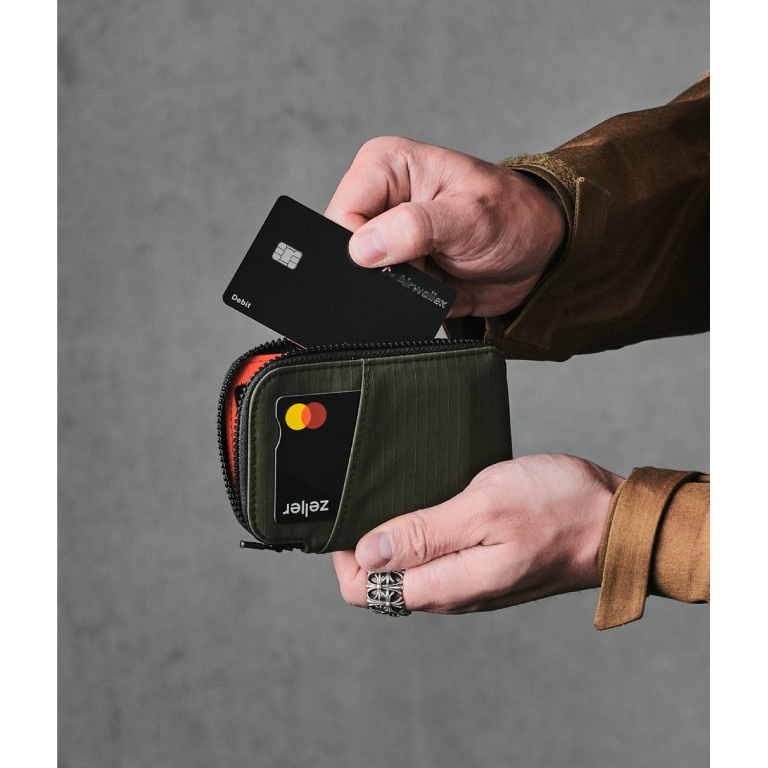 ALPAKA Zip Card Pouch 200D (Green)