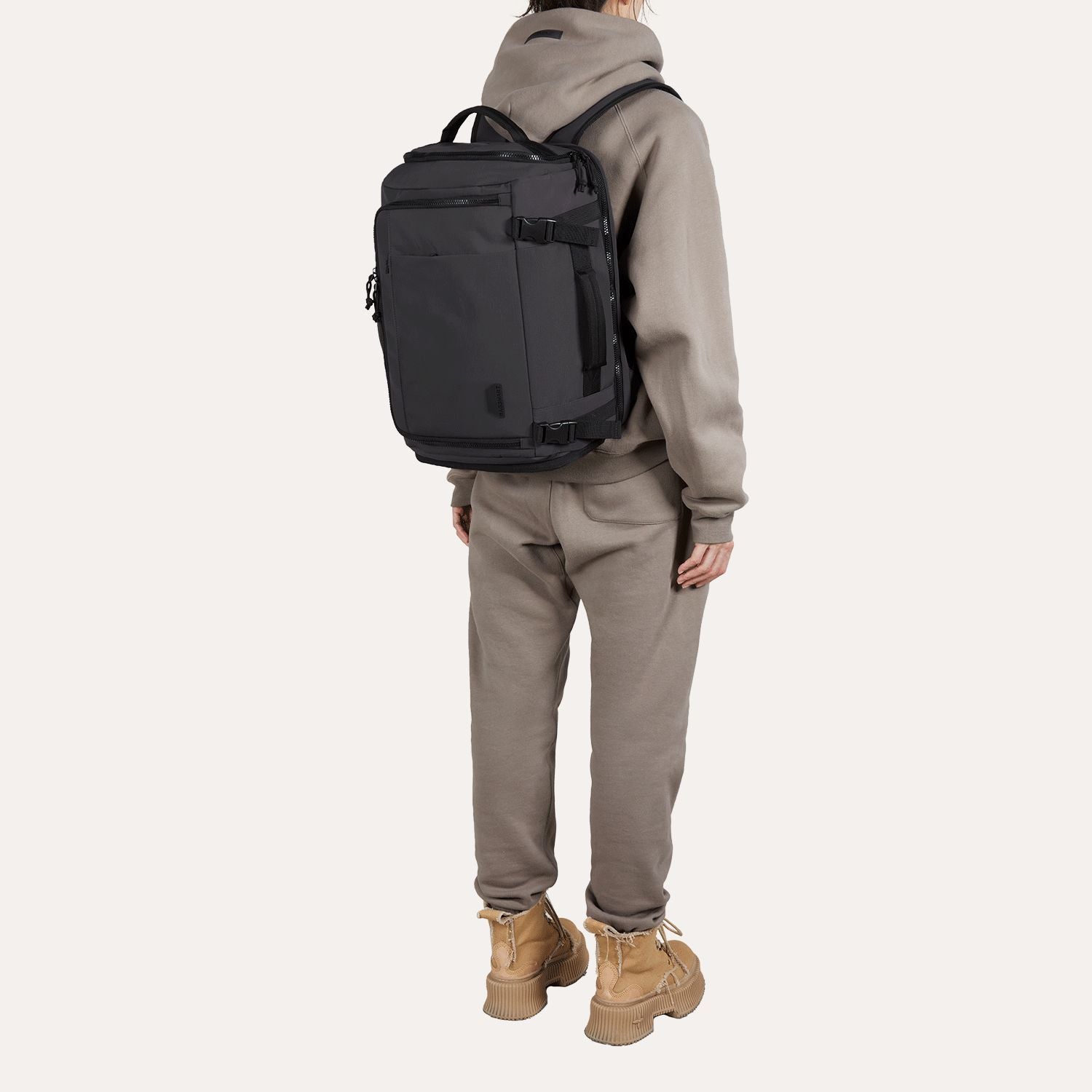 Bagsmart Blast Quick Access Carry On Travel Backpack Standard 28L (Black)