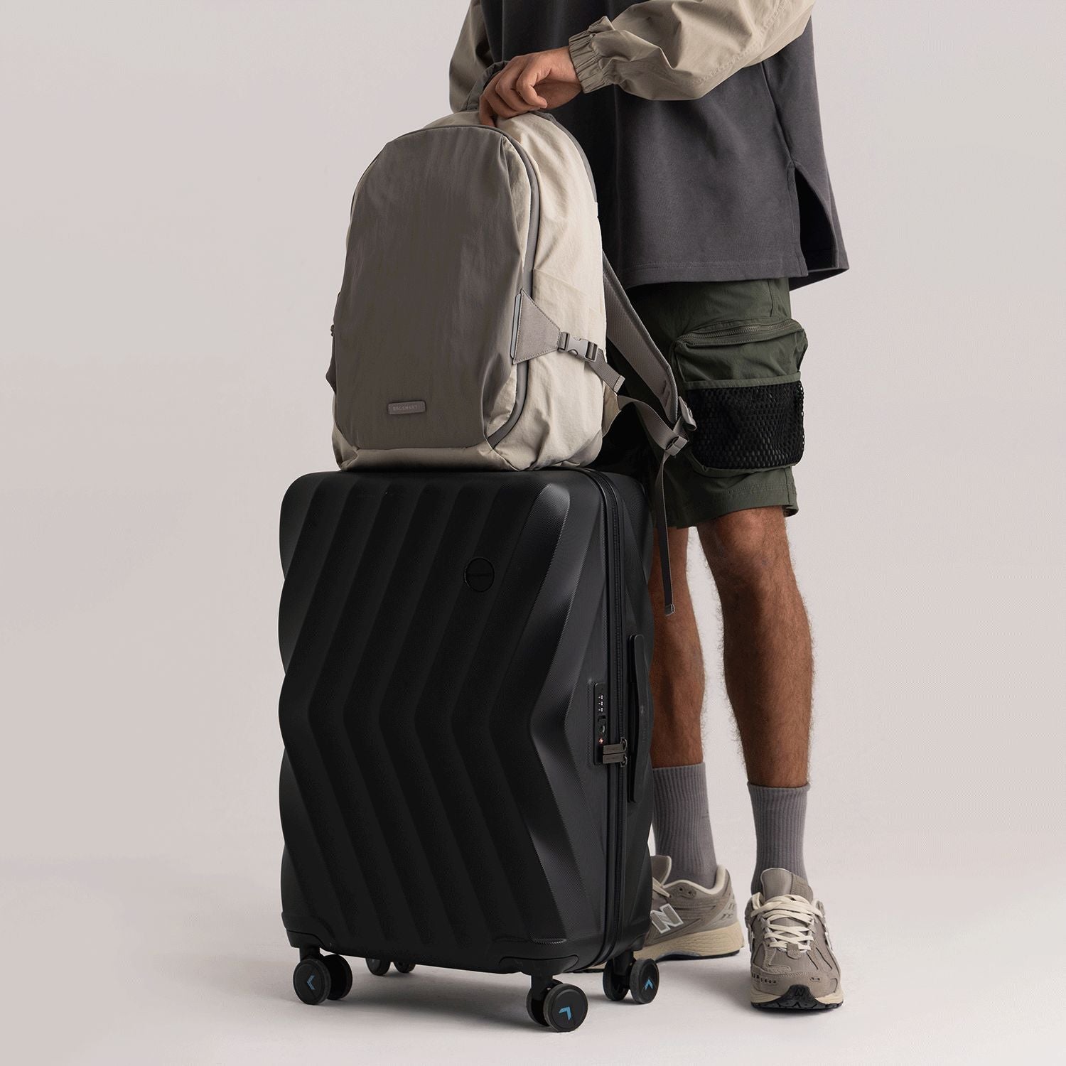 Bagsmart Soar 180 Open Clamshell Travel Backpack 25L Set (Gray)