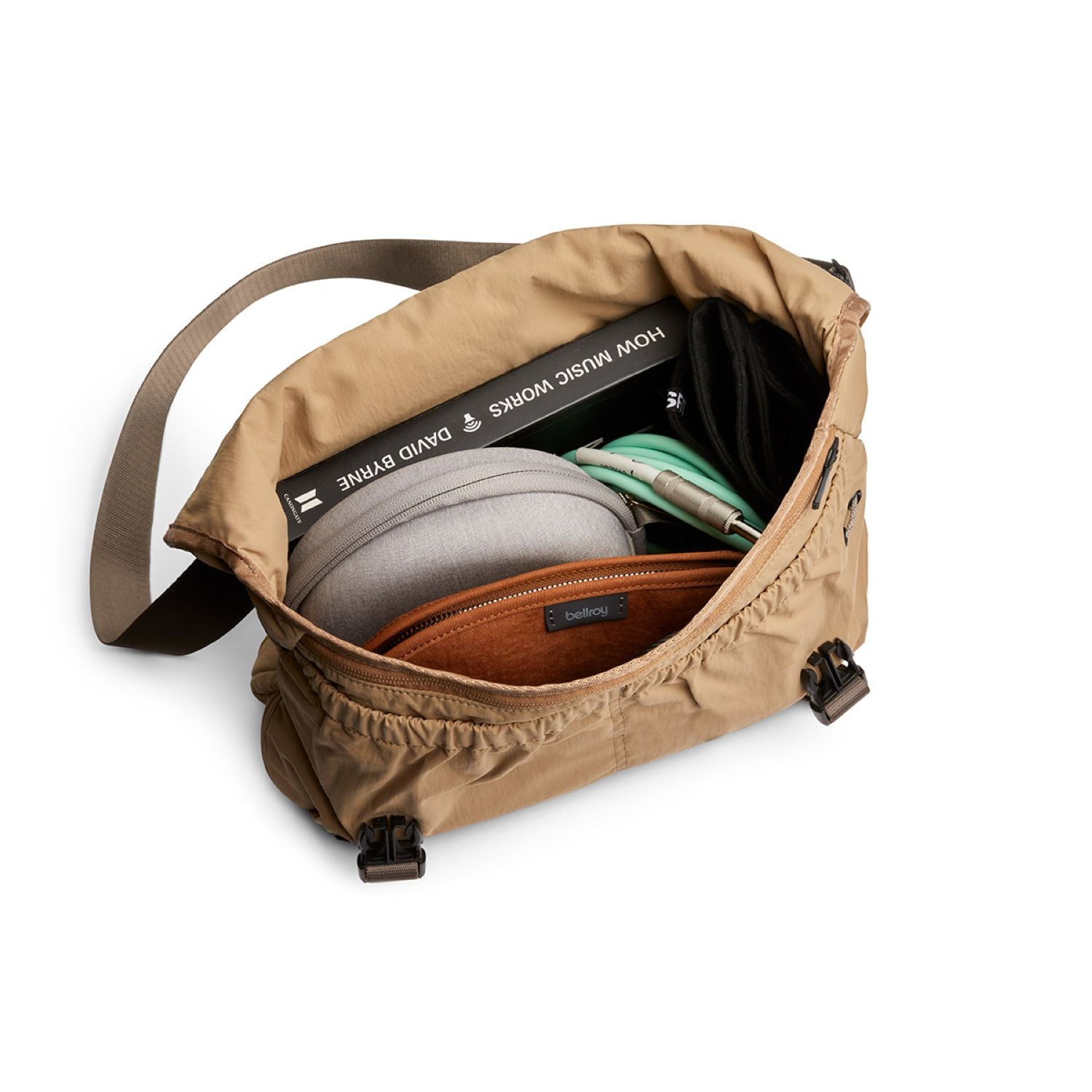 Bellroy Cinch Messenger Bag - Sand Dune