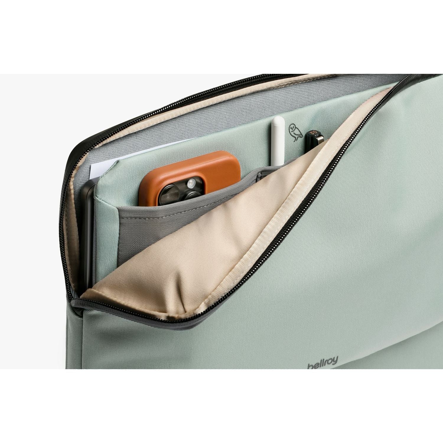 Bellroy Laptop Caddy 16" - Eucalyptus