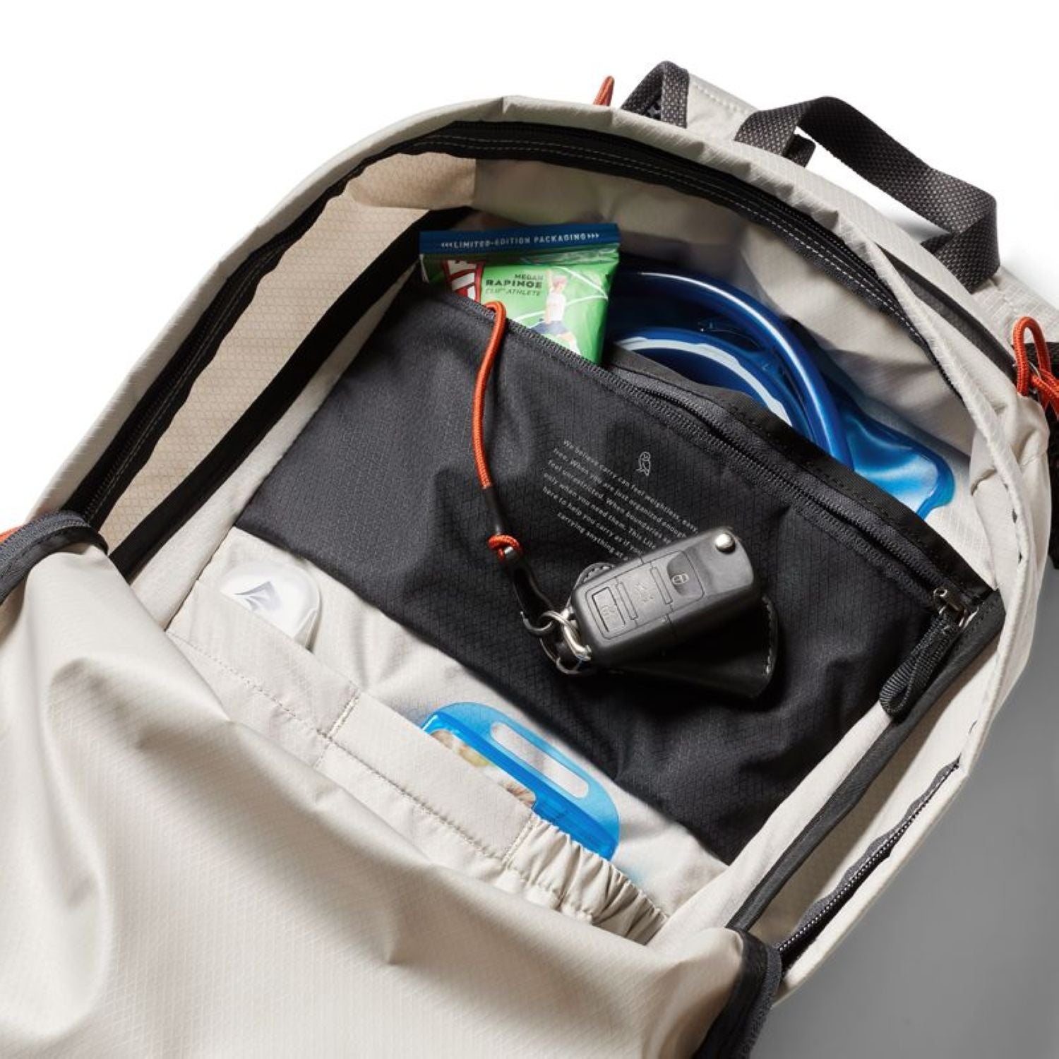 Bellroy Lite Daypack - Chalk
