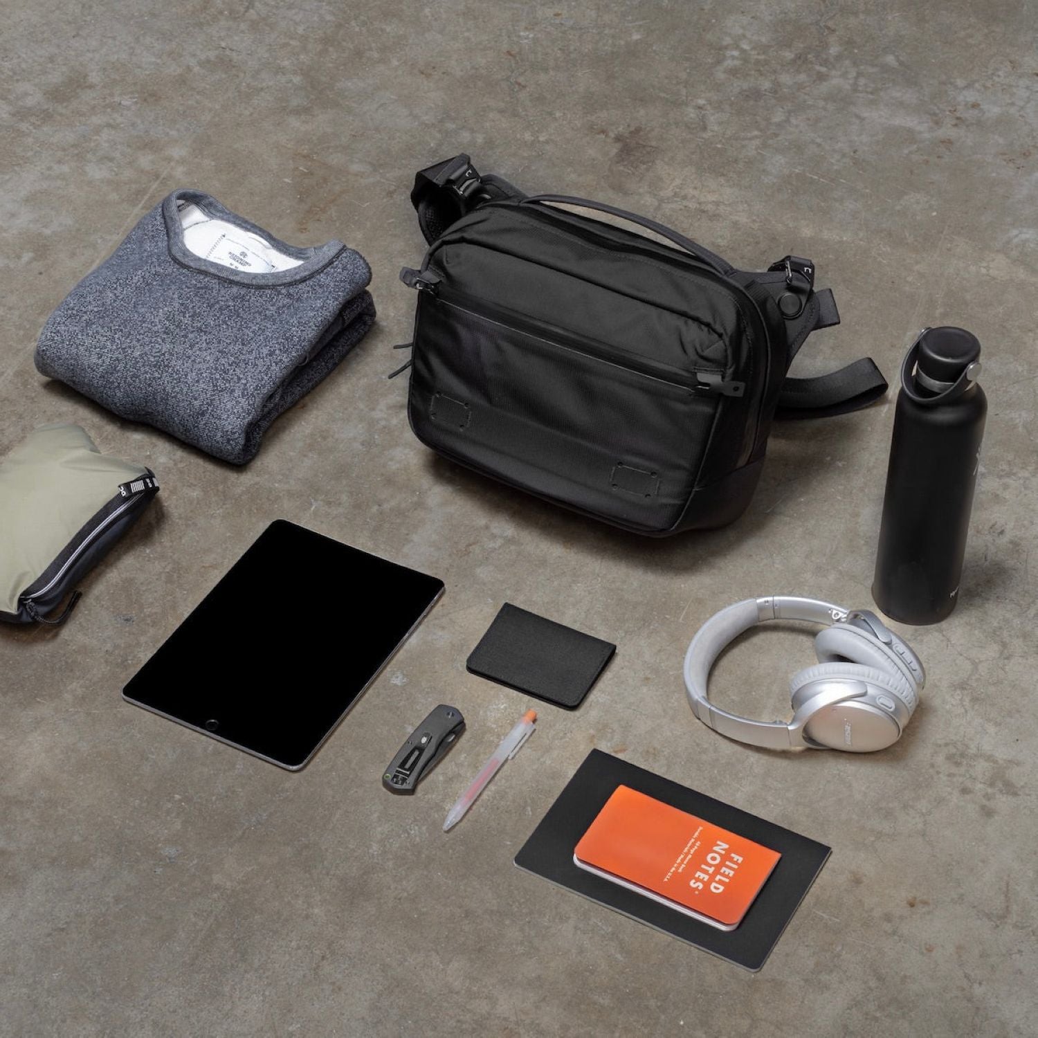 Black Ember 11" Tablet Grip Sling Bag 8L - Jet Black