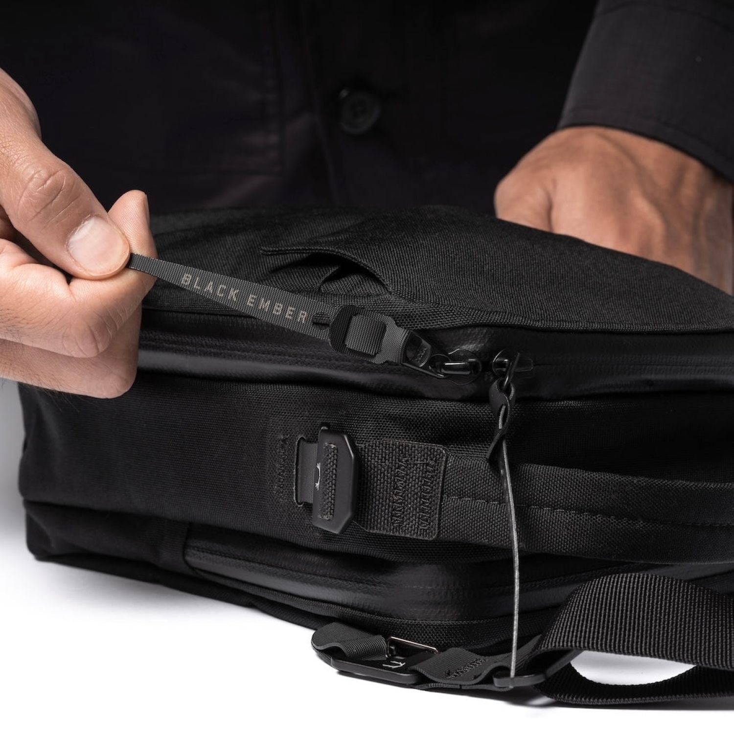 Black Ember (Limited Edition) Kompak Sling Bag 5L - Ember Orange