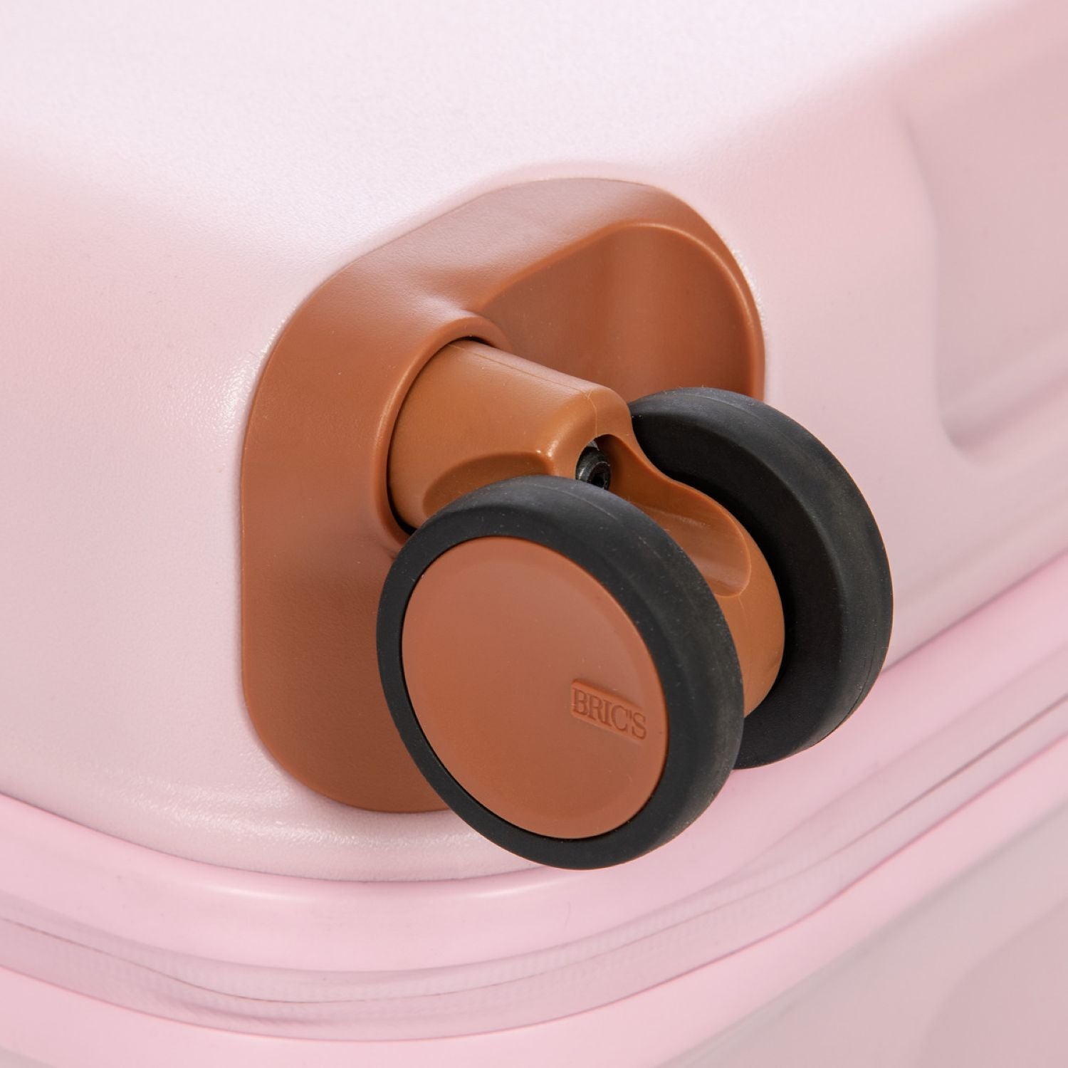 BRIC'S Bellagio V2 21" Carry-On Luggage Spinner (Pink)