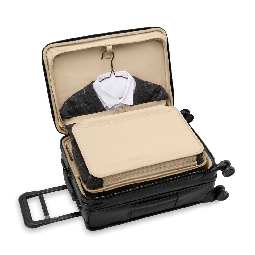 Briggs & Riley Baseline Essential Carry-On Spinner (Black)