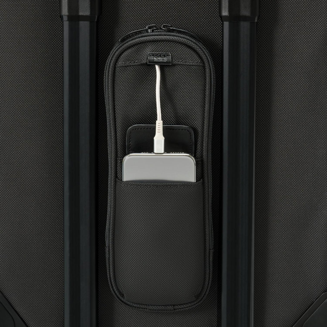 Briggs & Riley Baseline Global 2-Wheel Carry-On (Black)