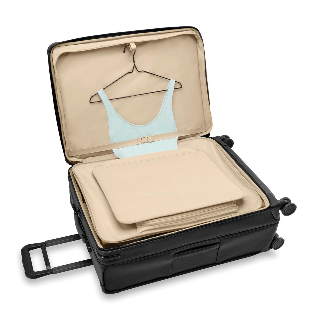 Briggs & Riley Baseline Large Expandable Spinner (Black)