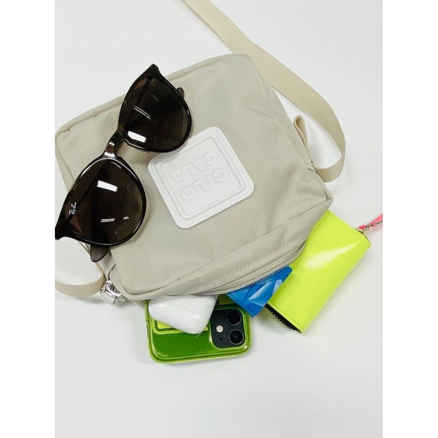 Cilocala Regular Mashikaku Shoulder Bag (Guava)