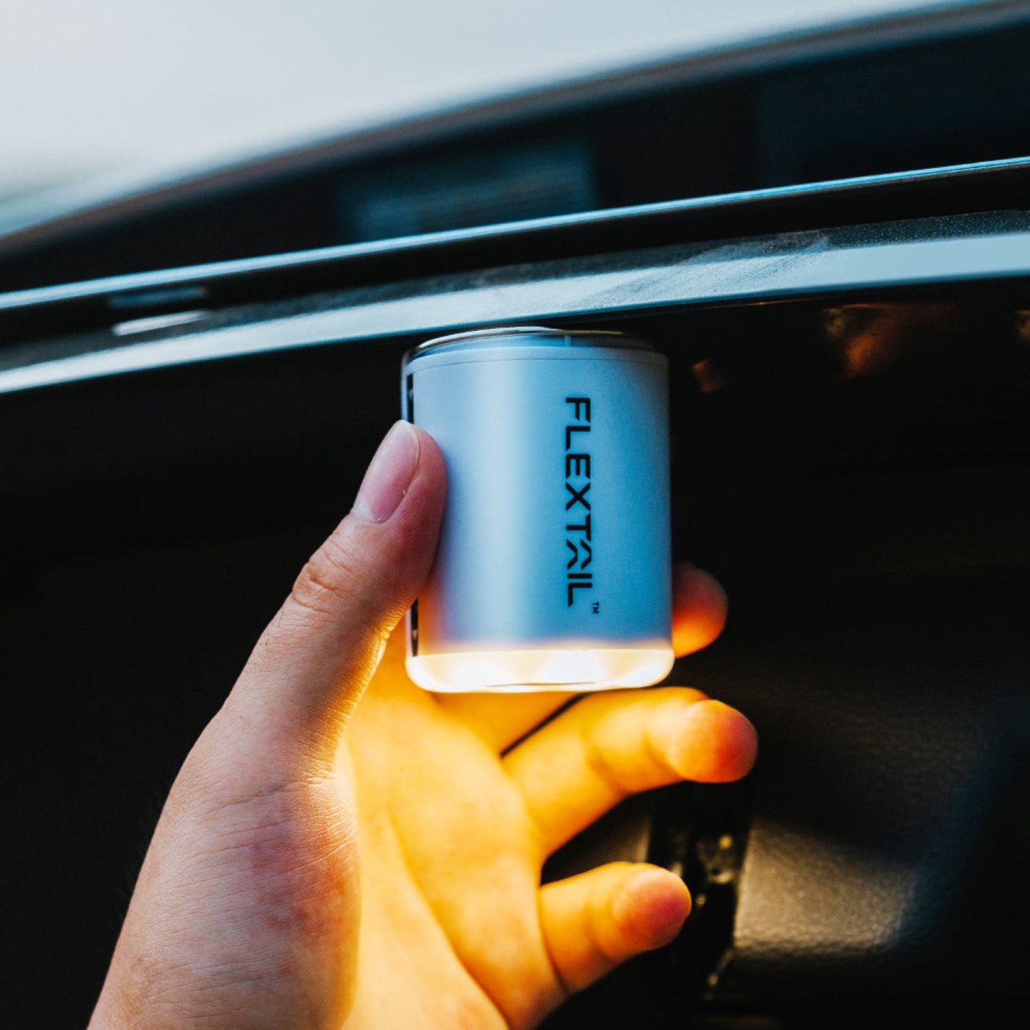 Flextail Tiny Portable Travel Vacuum Pump 2X - Black