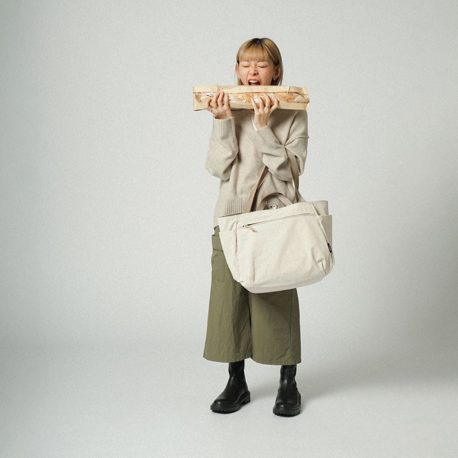 Hellolulu Jake Double Sided 2 Way Tote Recycled (Bright Olive/Linen)