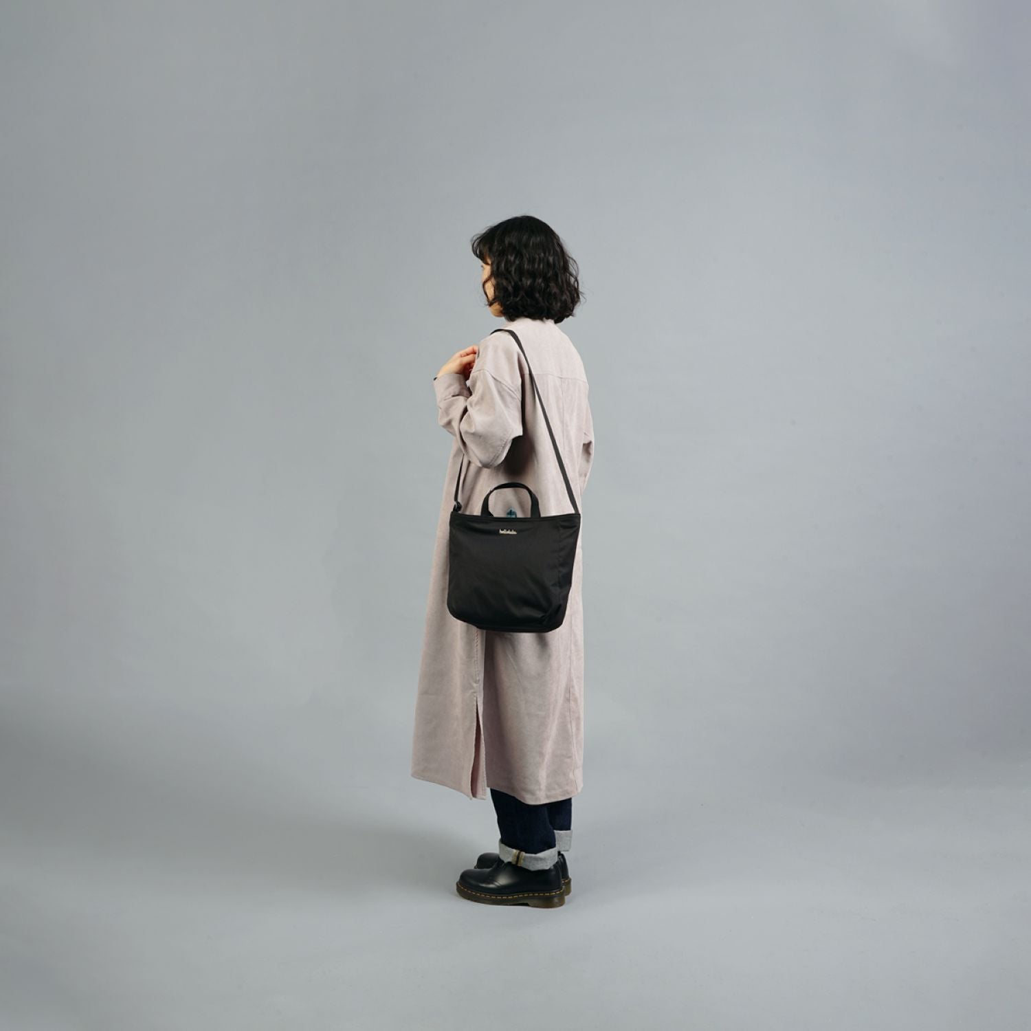 Hellolulu Jolie Double Sided 2 Way Shoulder Bag Eco Edition (Ultra Black/Shaded Spruce)