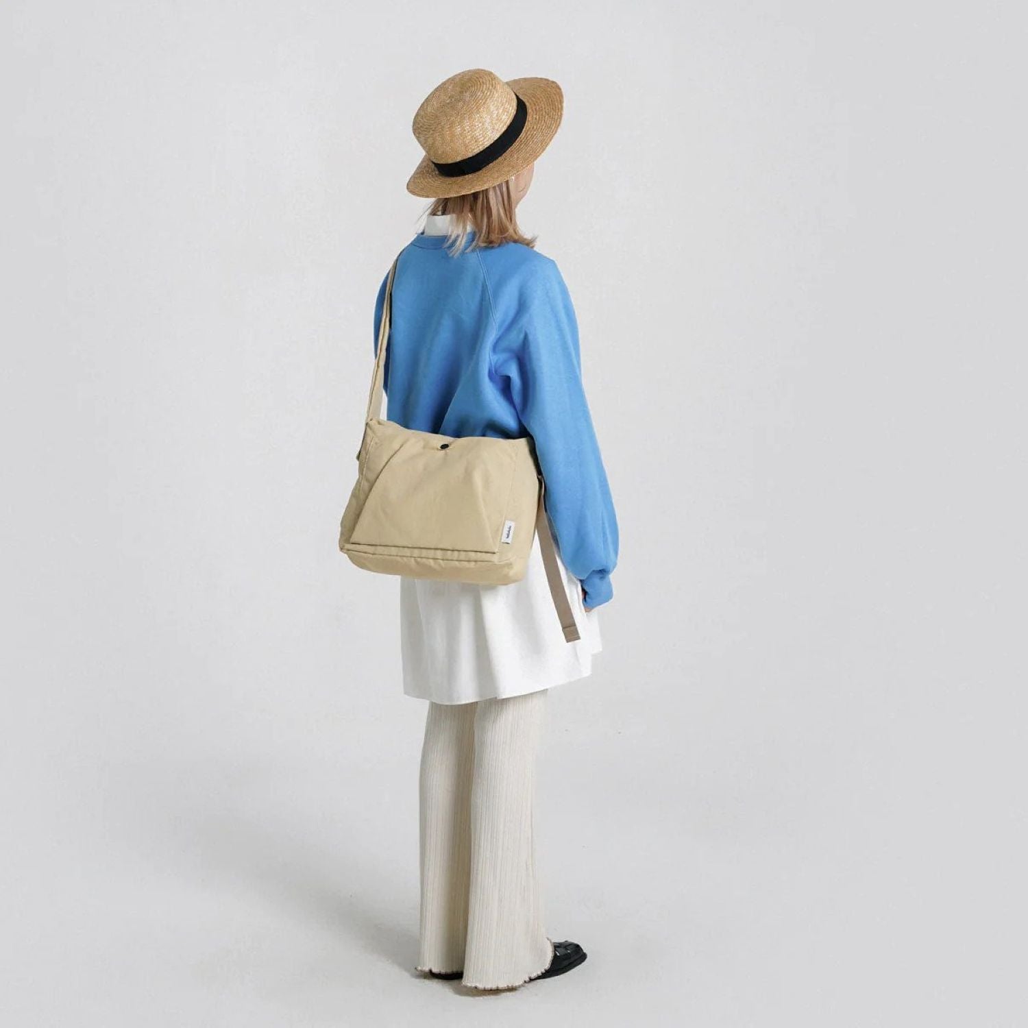 Hellolulu Nick 2 Way Drawstring Shoulder Bag (Light Oak)