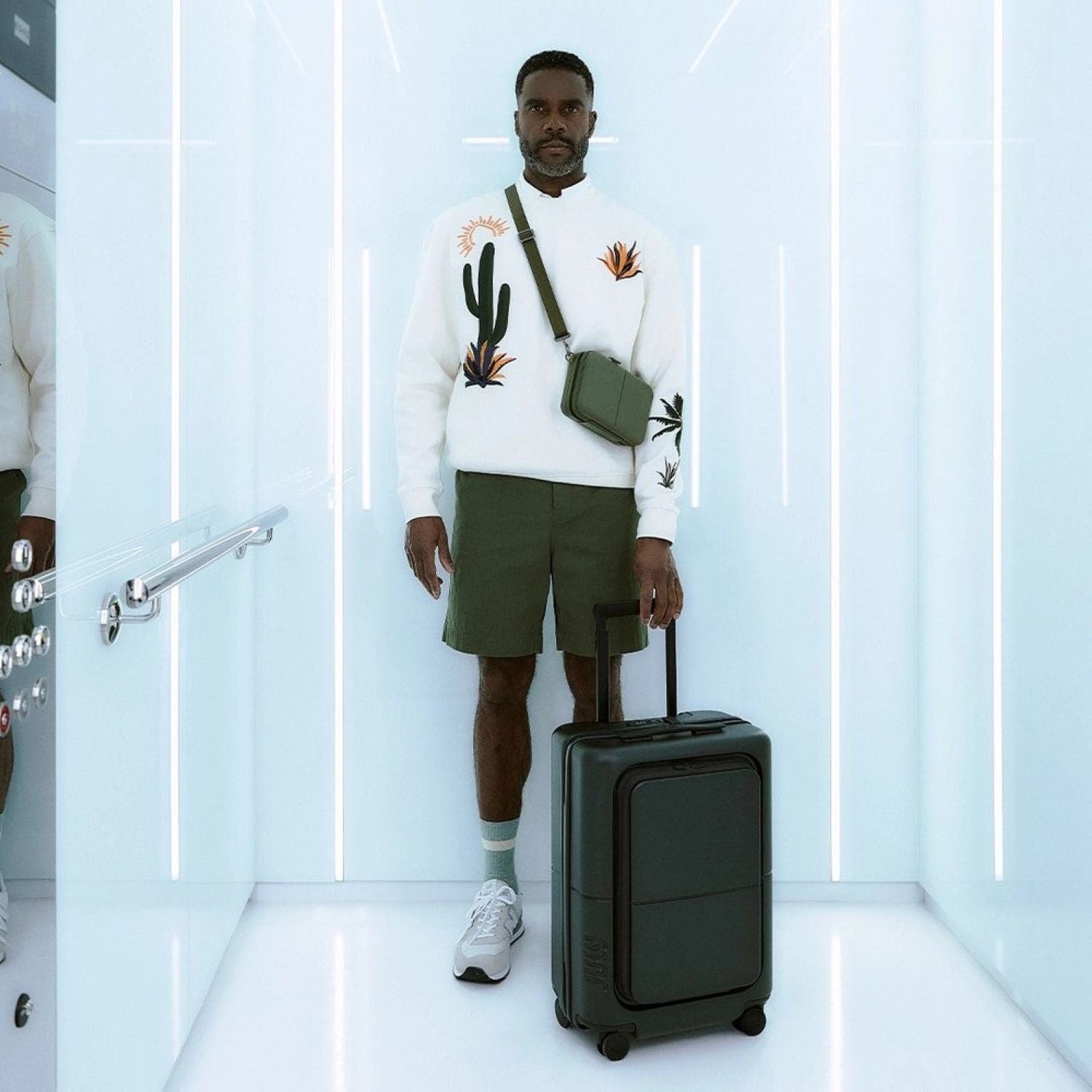 July Carry On Pro (Hard) Polycarbonate 20" Luggage With Front Access Opening - Forest