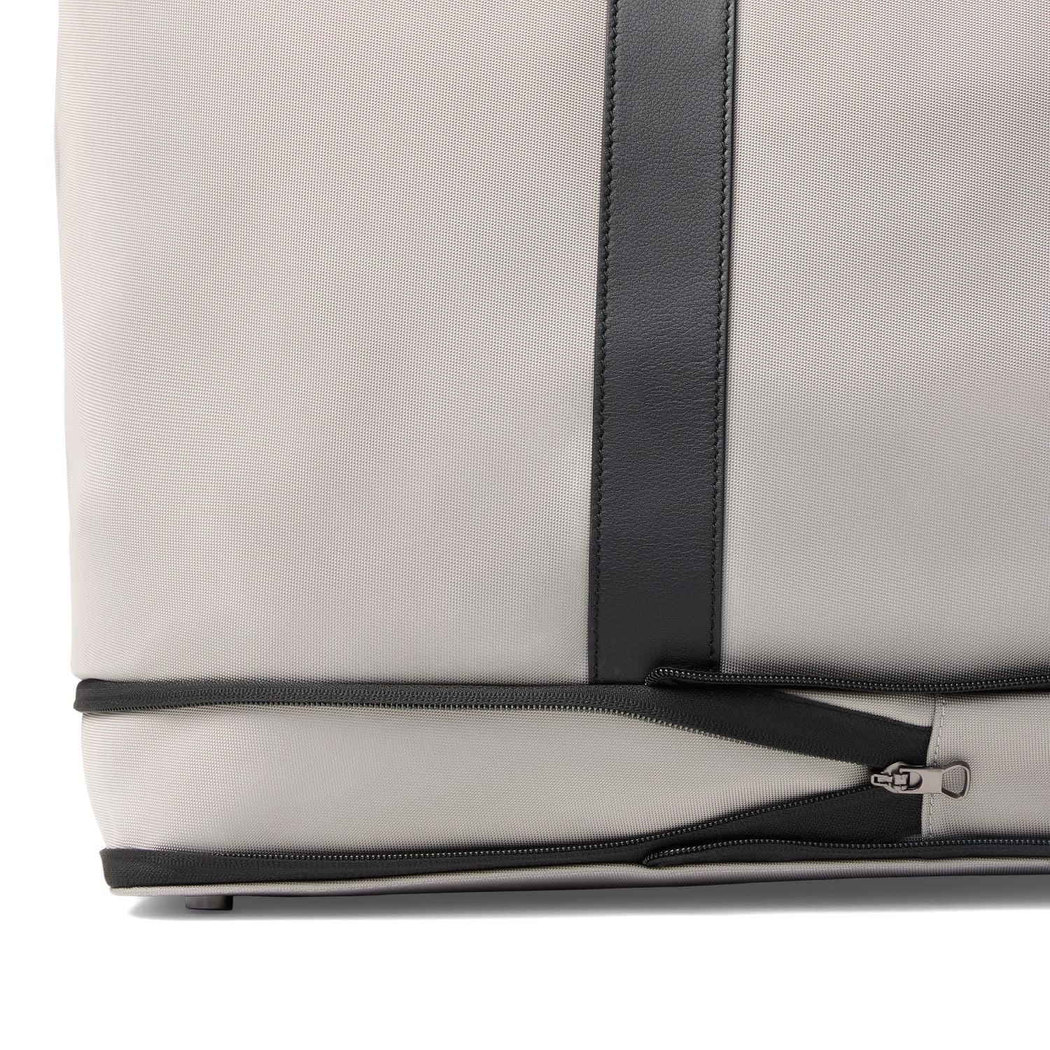 July Volume+ Weekender (Cabin) - Grey