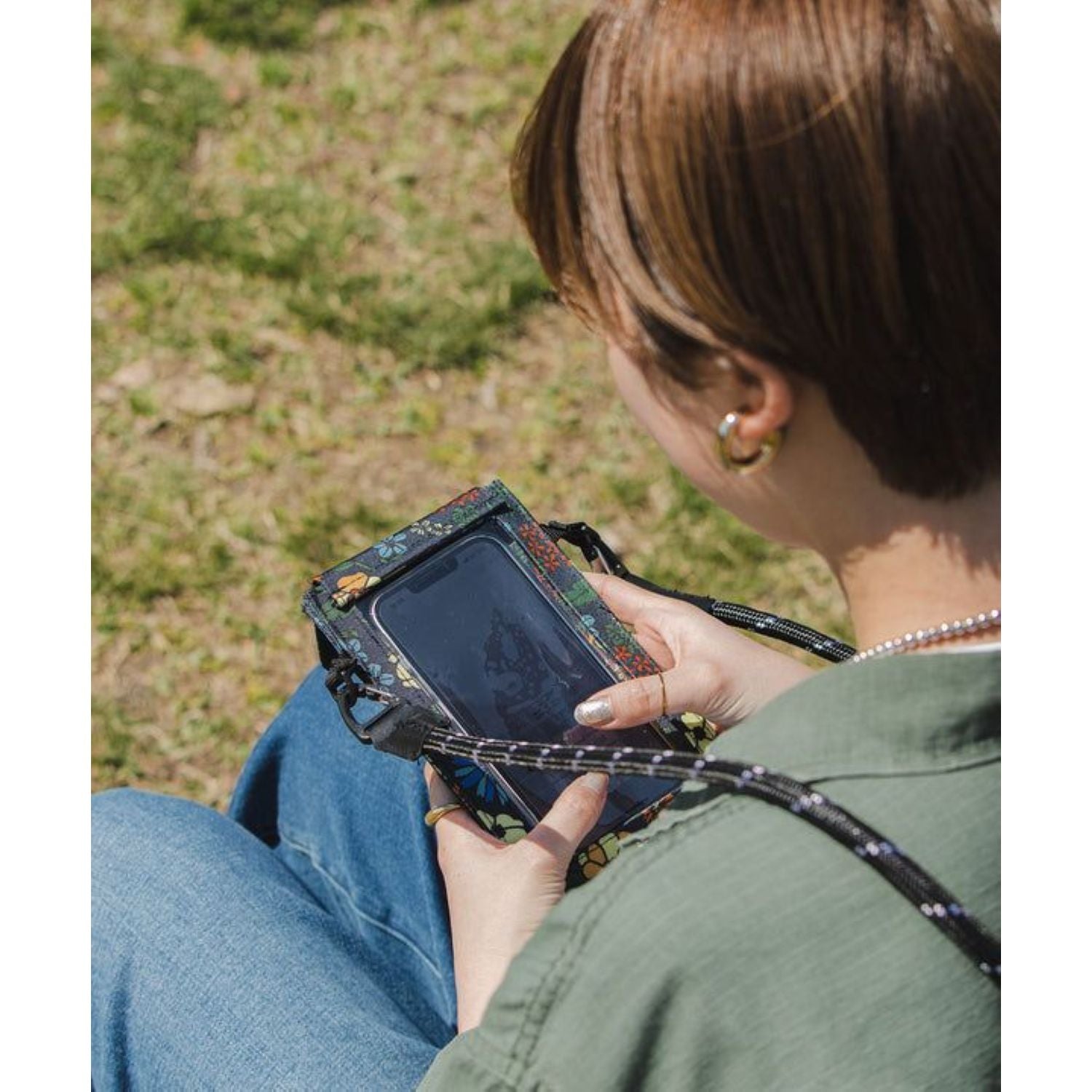 KiU Water Repellent 600D Phone Pouch (Nostalgia Black)