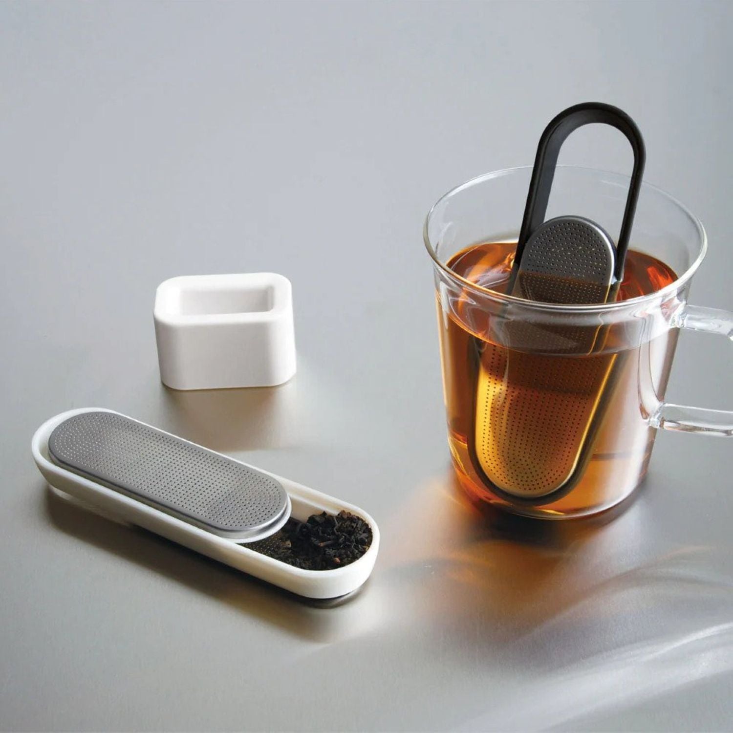 Kinto Loop Tea Strainer - Black