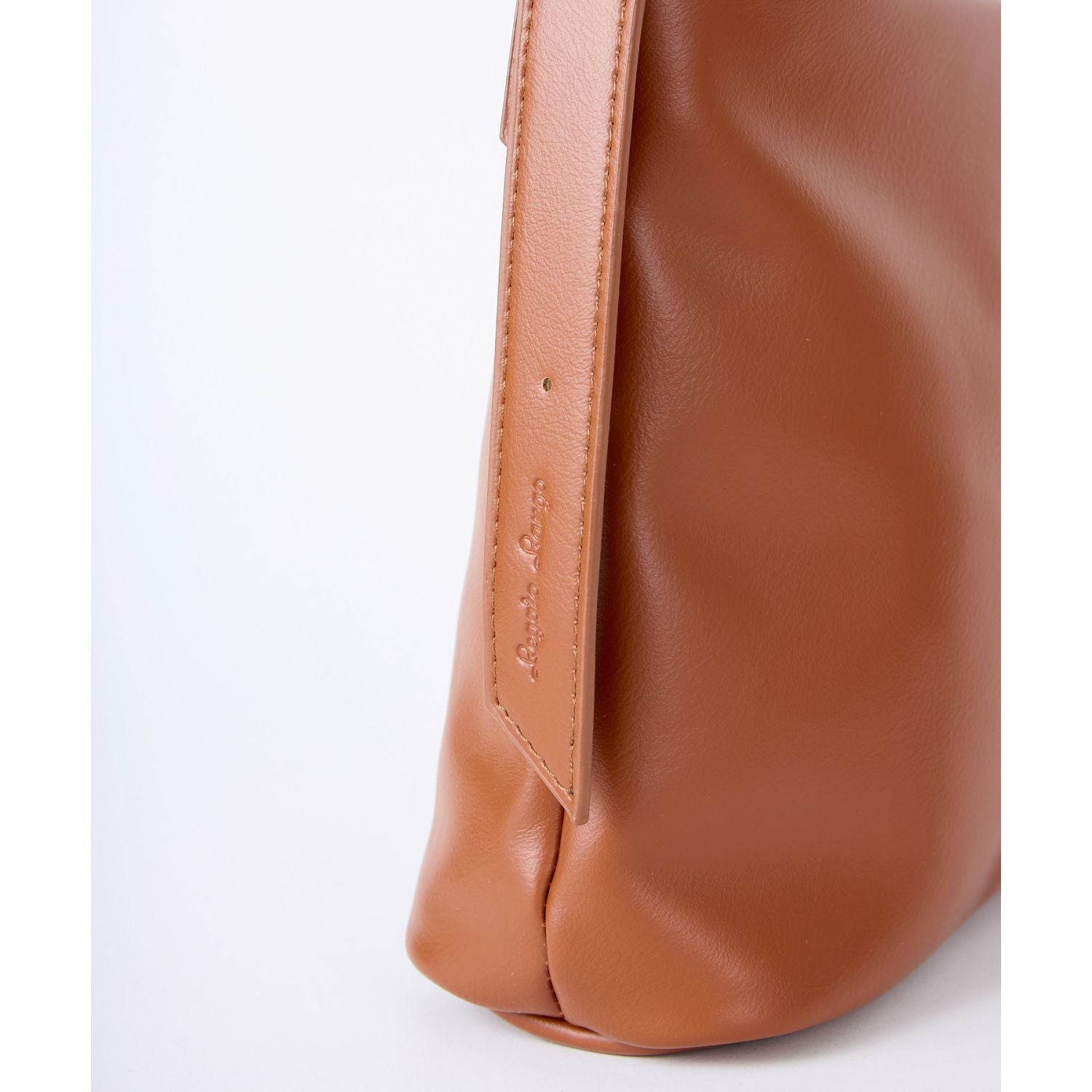 Legato Largo Link Shoulder Bag (Camel)