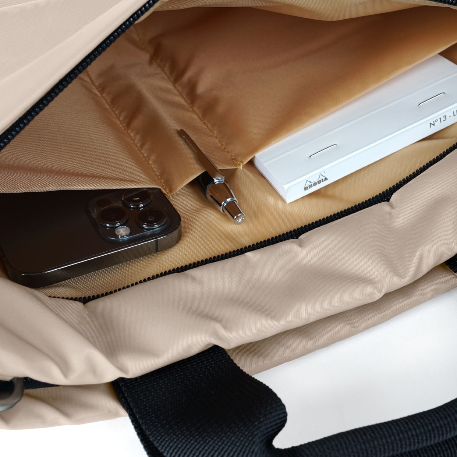 Hellolulu Mira 3-Way Sleeve Case 14" Recycled (Wheat Khaki)