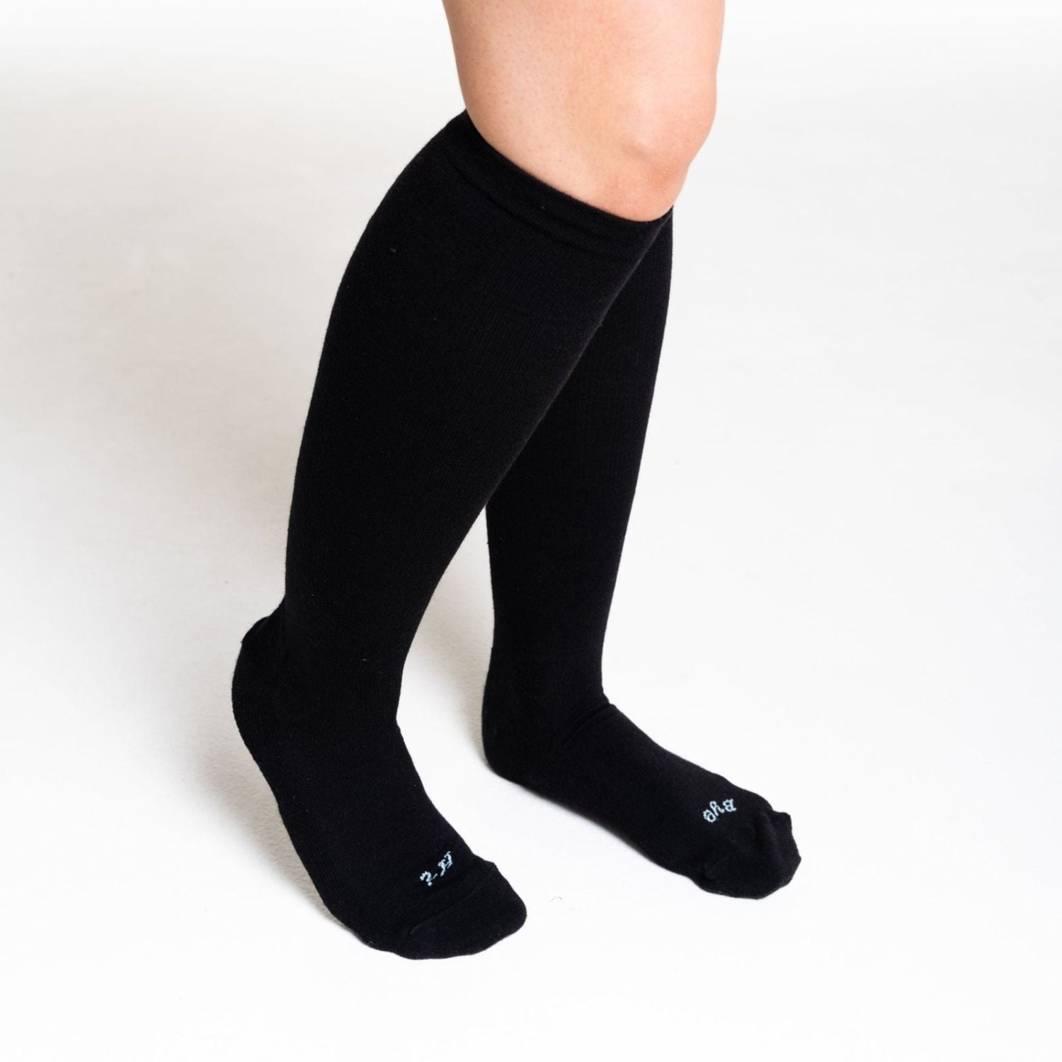 Paire Merino Wool-Blend Compression Sock (Black) - M/L
