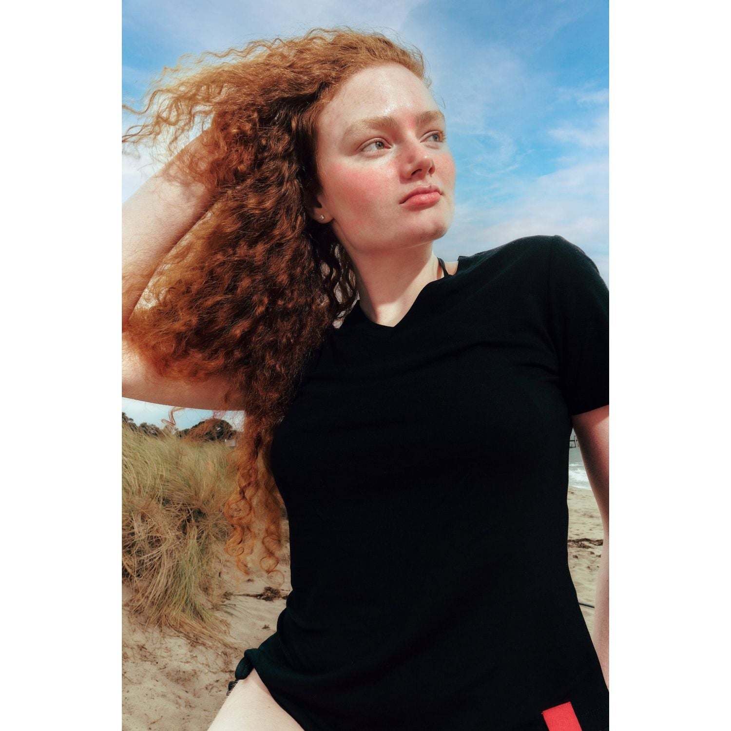 Paire Women's Merino Wool-Blend V-Neck T-Shirt (Navy) - M