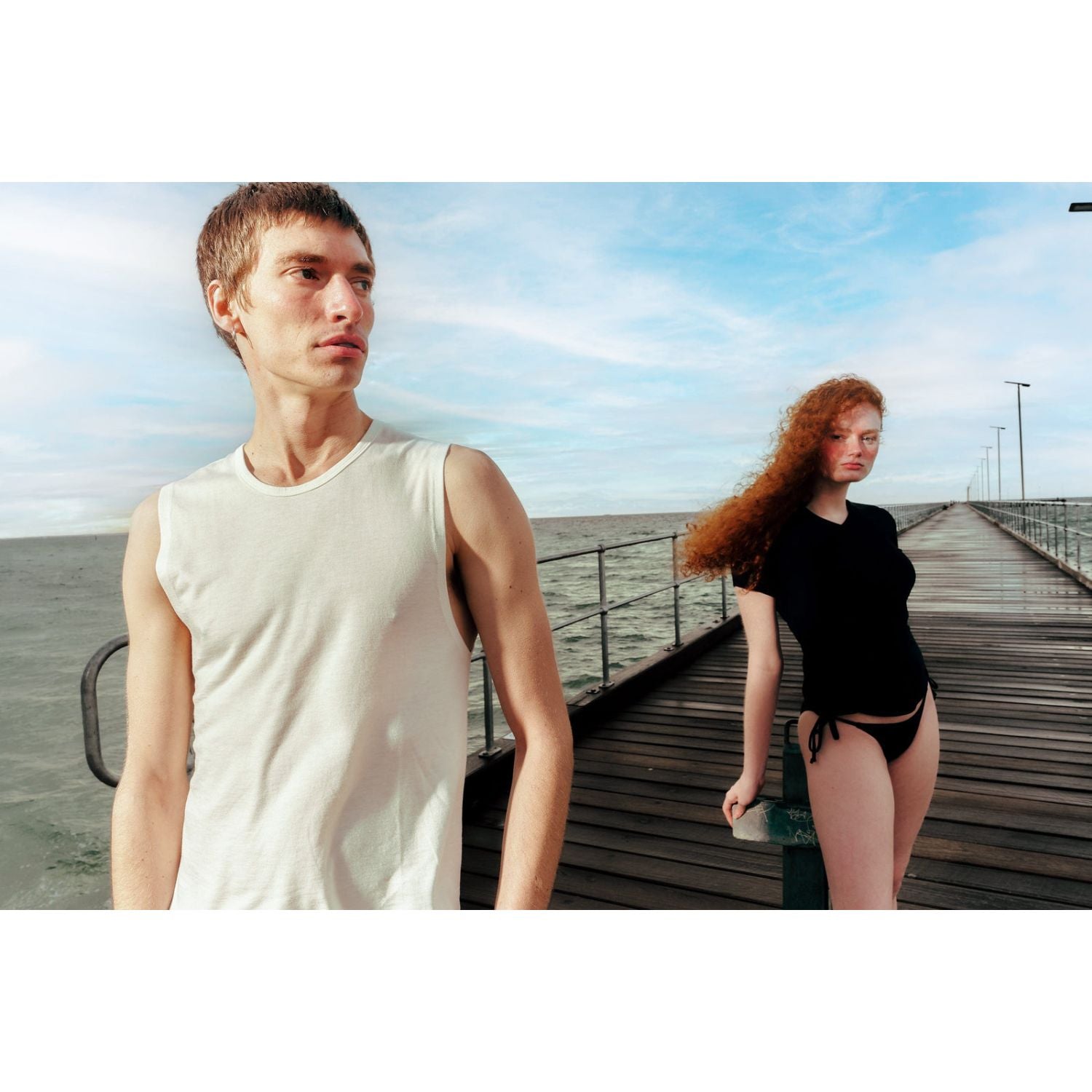 Paire Women's Merino Wool-Blend V-Neck T-Shirt (Navy) - S