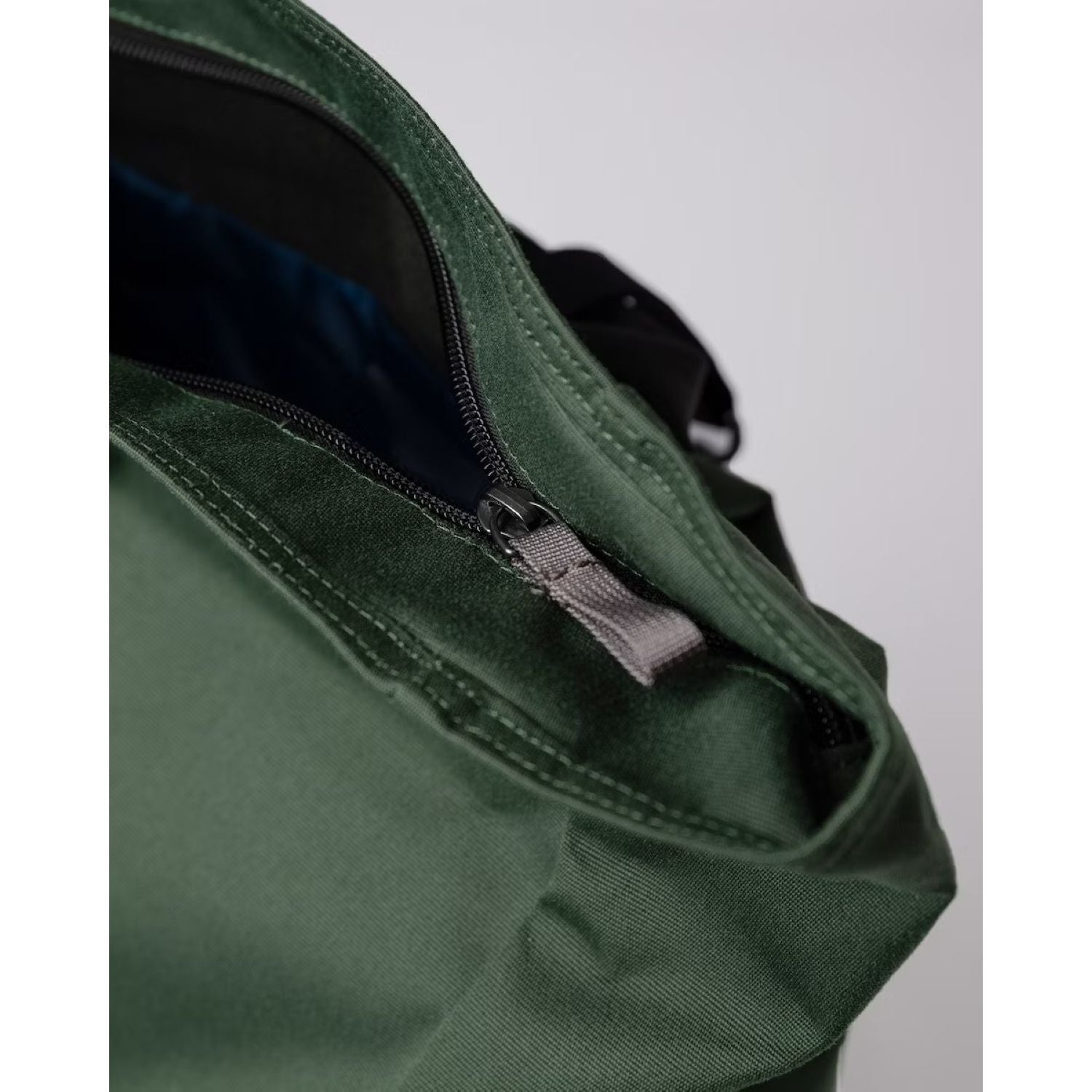 Sandqvist Dante Vegan Backpack - Dawn Green W/ Black Webbing