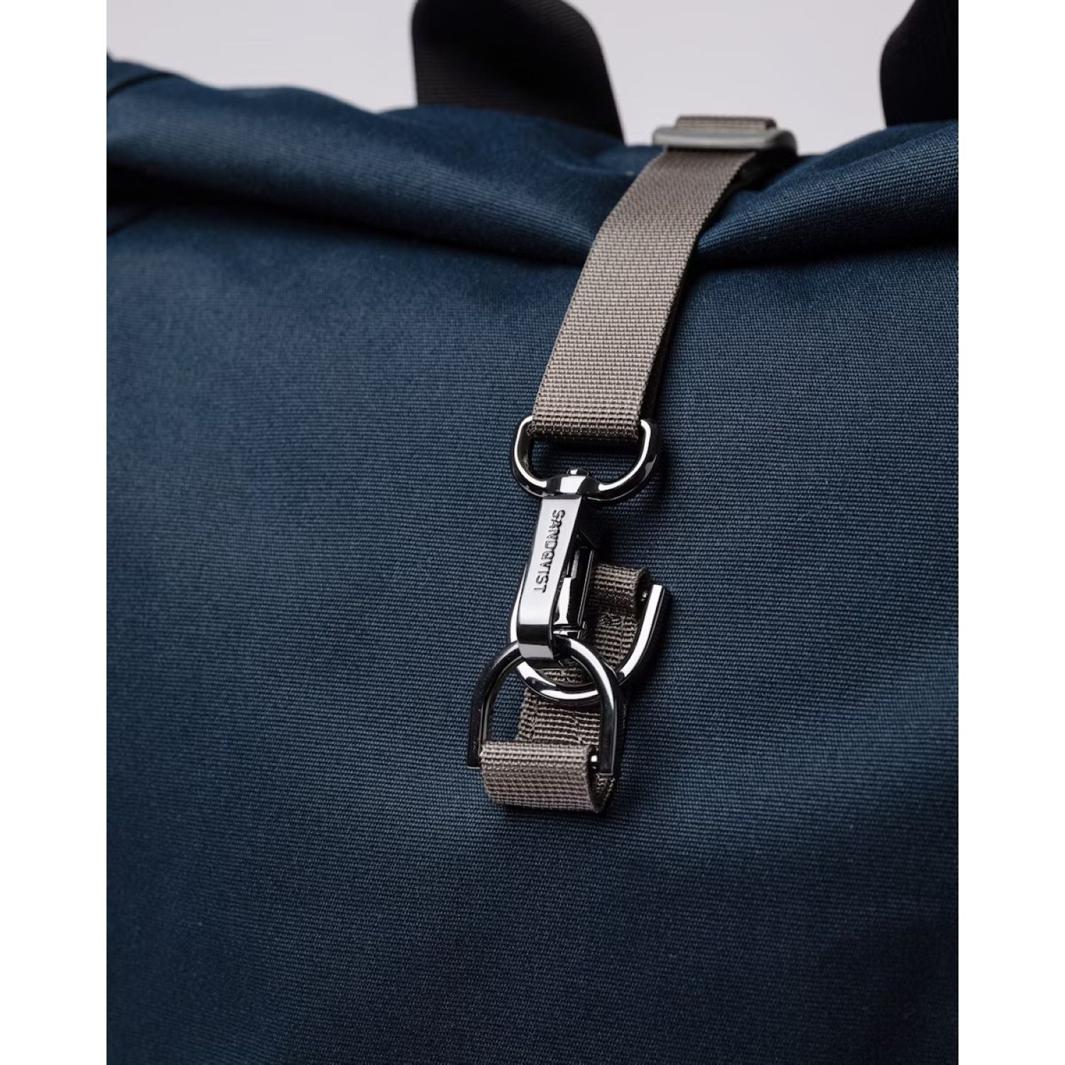 Sandqvist Dante Vegan Backpack - Navy W/ Grey Webbing