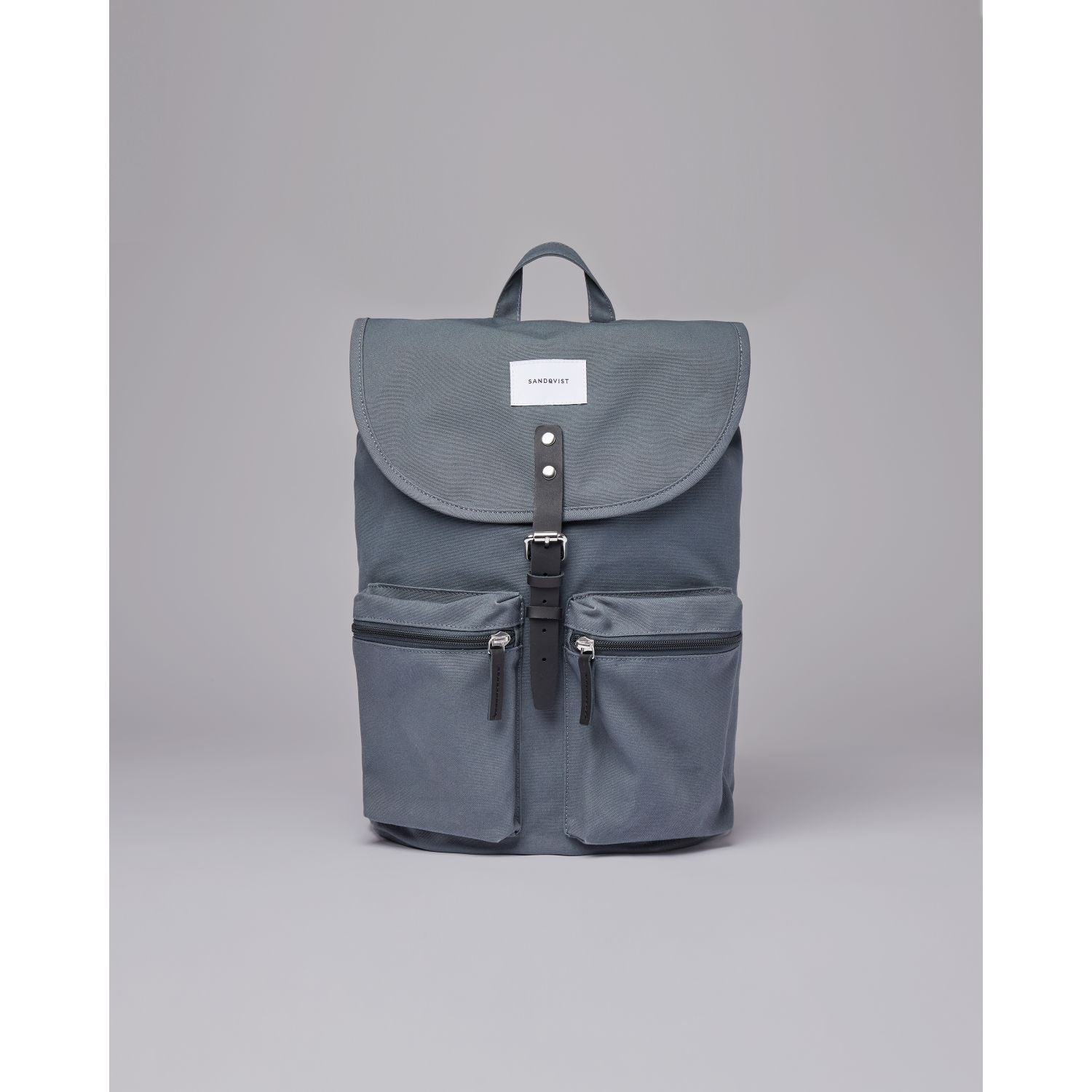 Sandqvist Roald Backpack - Dark Slate W/ Navy Webbing