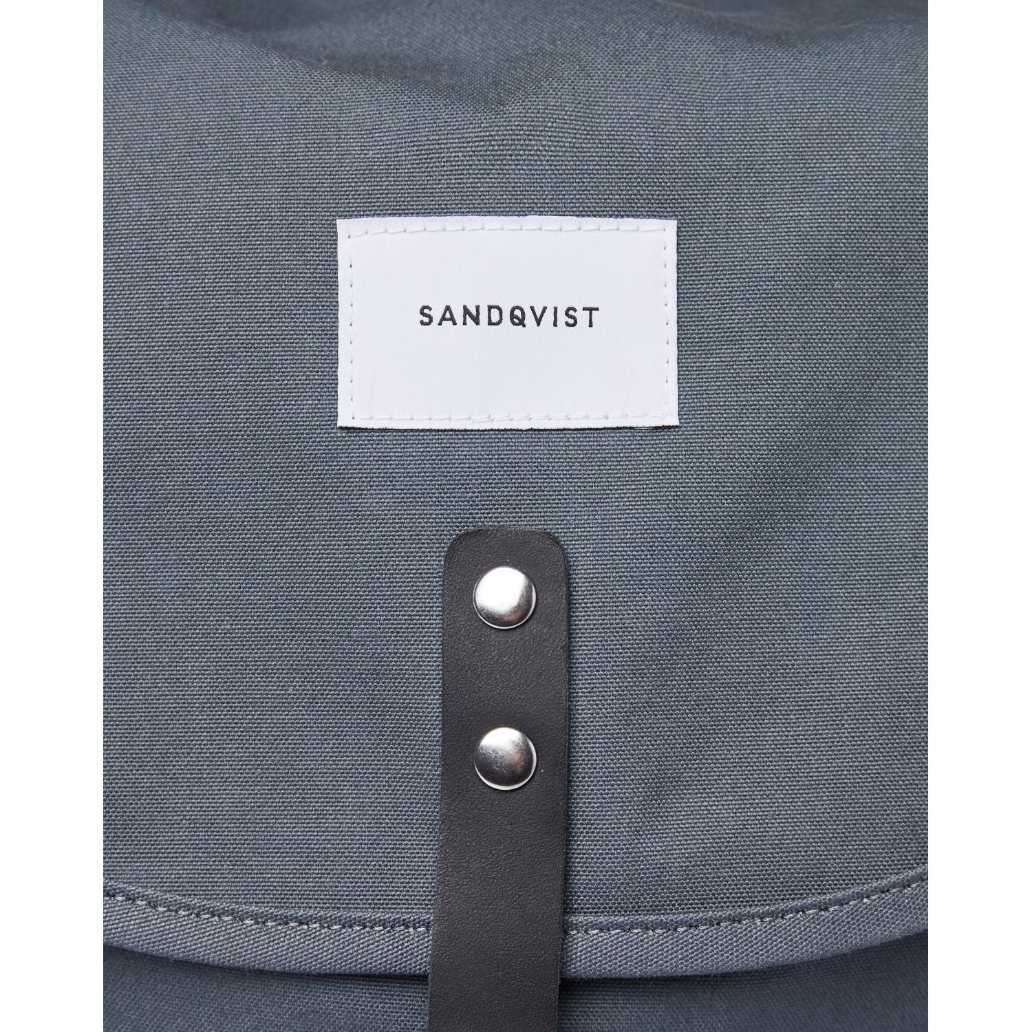Sandqvist Roald Backpack - Dark Slate W/ Navy Webbing