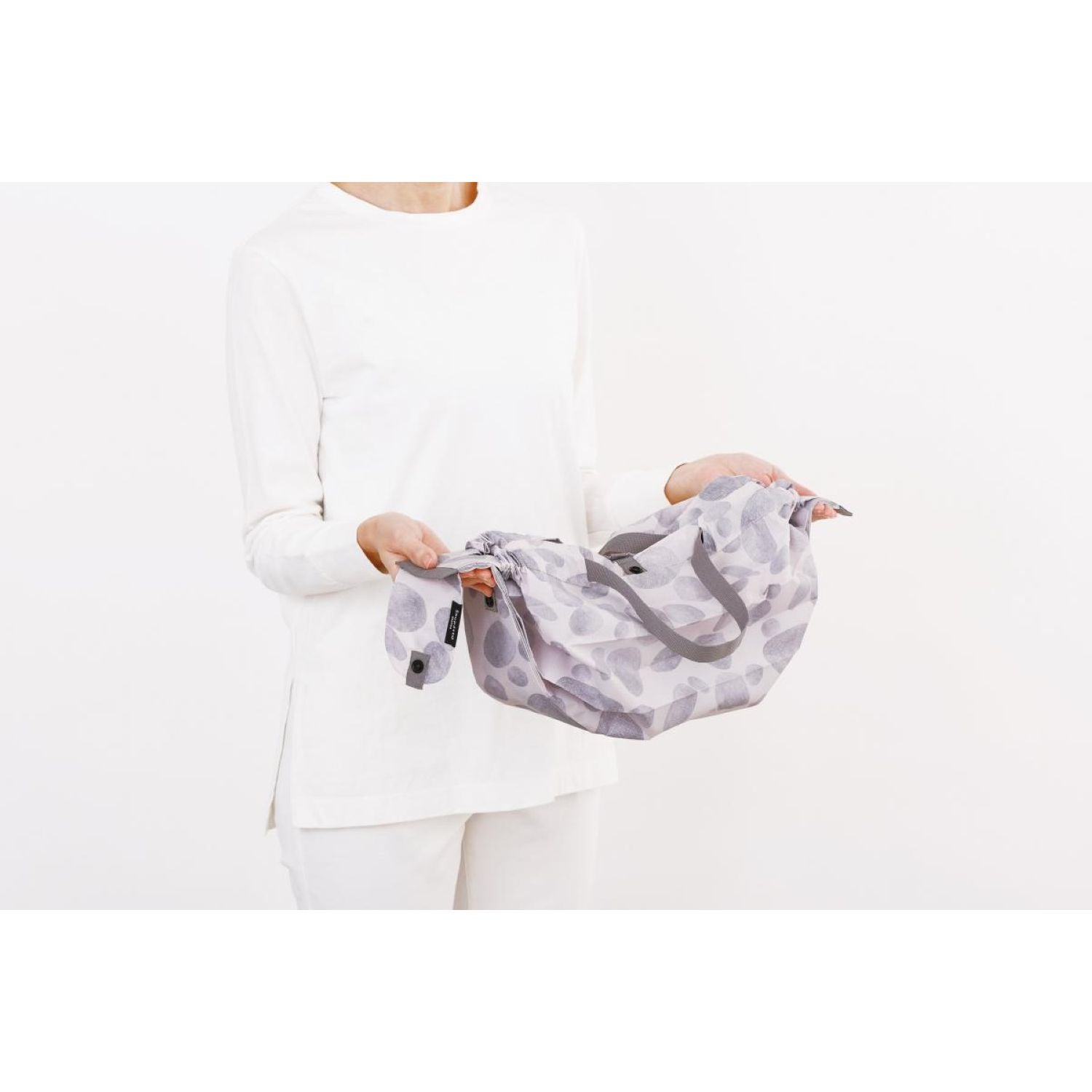 Shupatto X Travel Nostalgia Foldable Tote (M) - Sea Pebbles